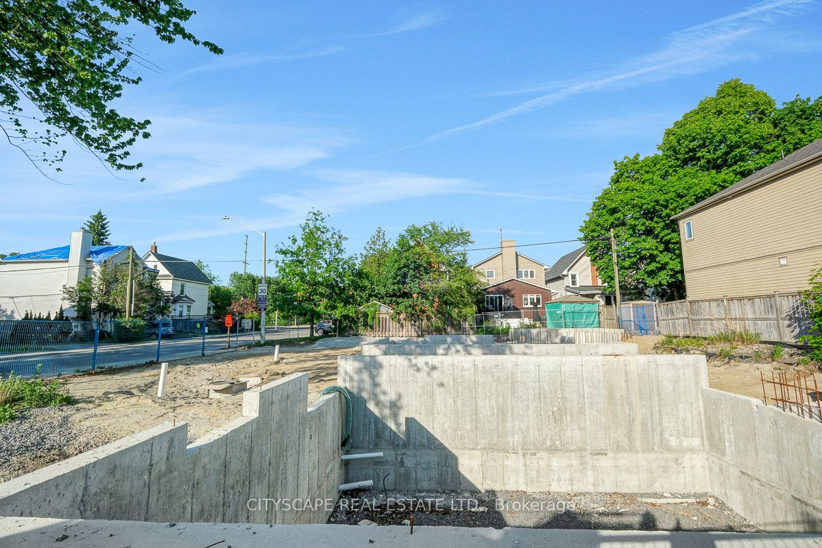 551 Edison Avenue Property Photo 8
