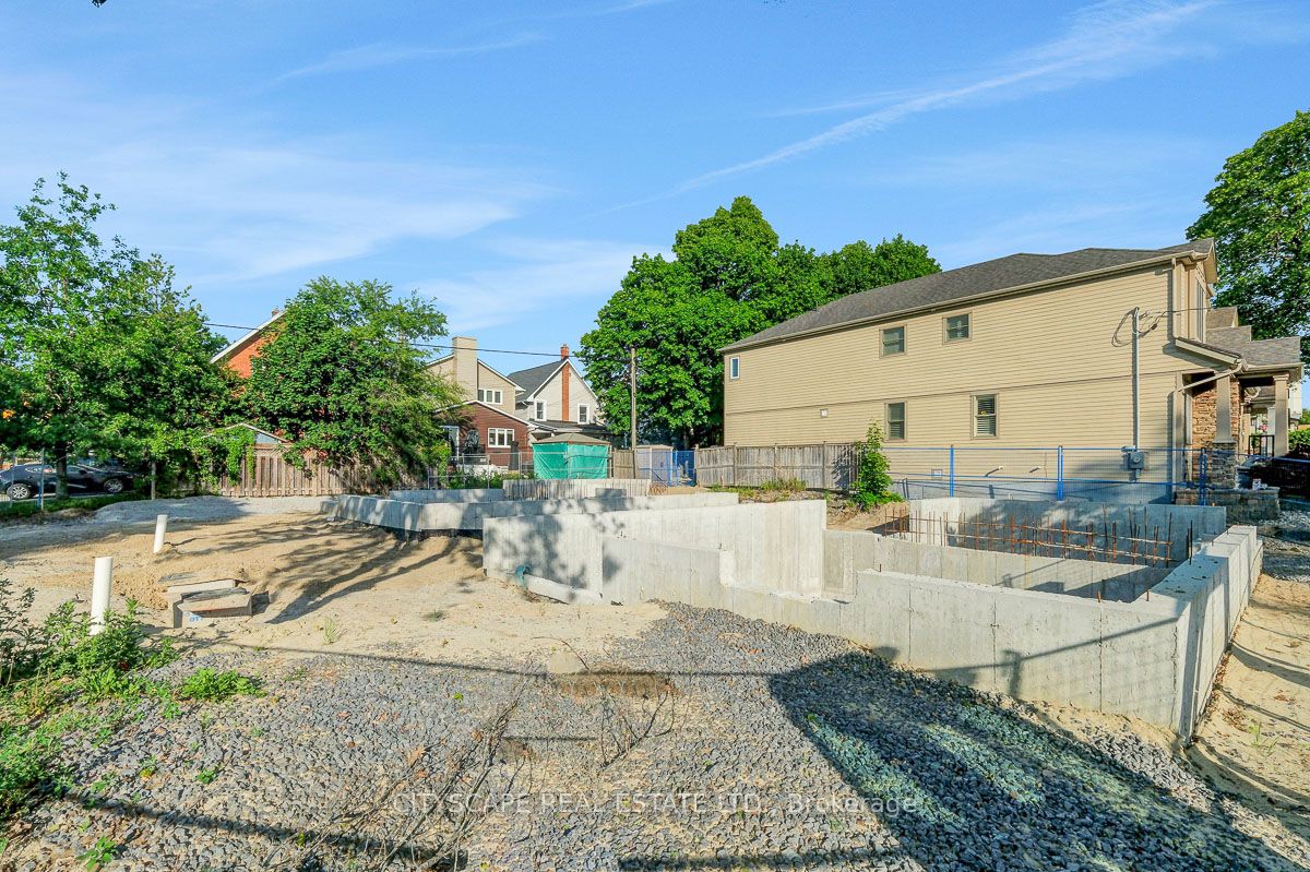 551 Edison Avenue Property Photo 11