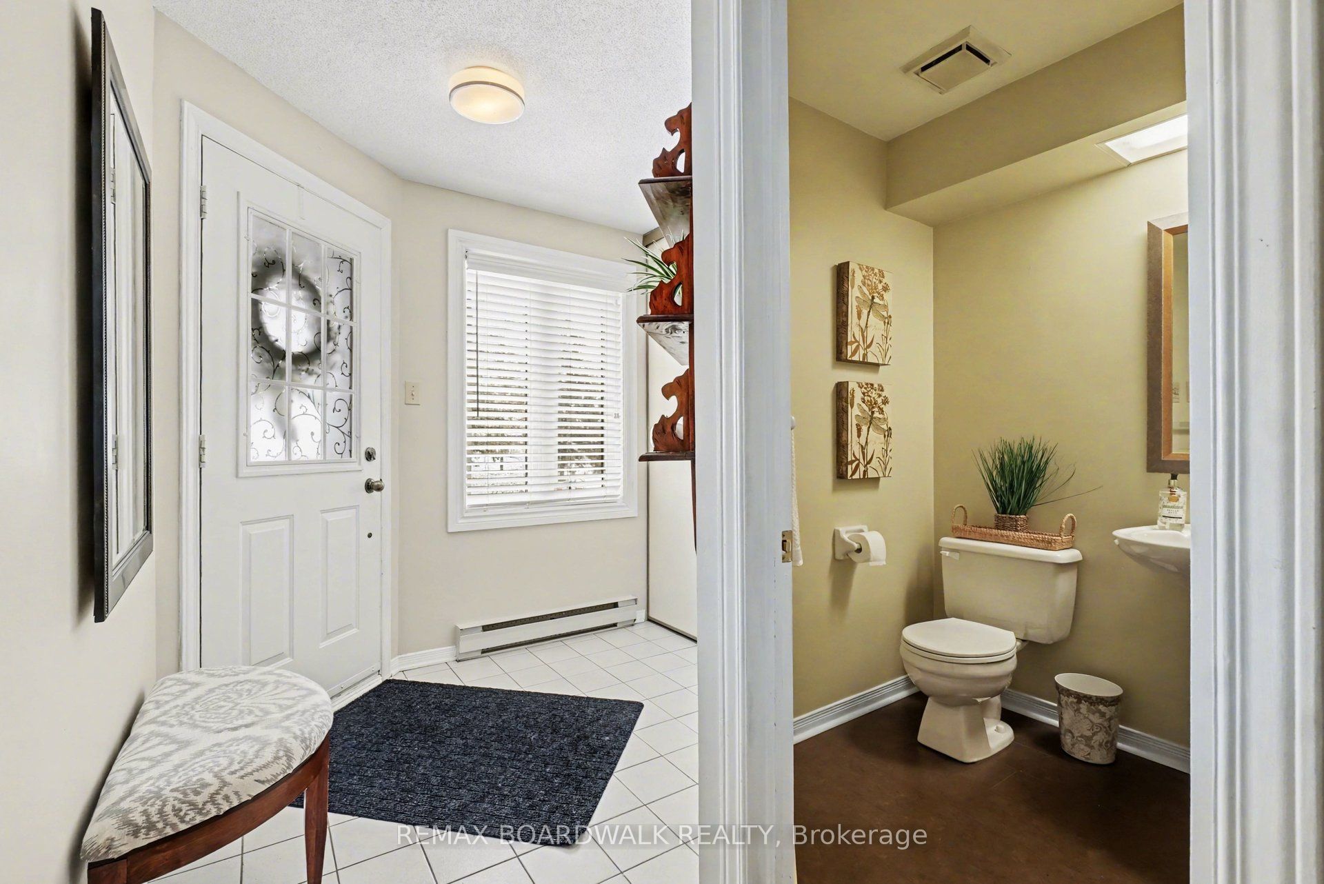 5 Briston Private Property Photo 3