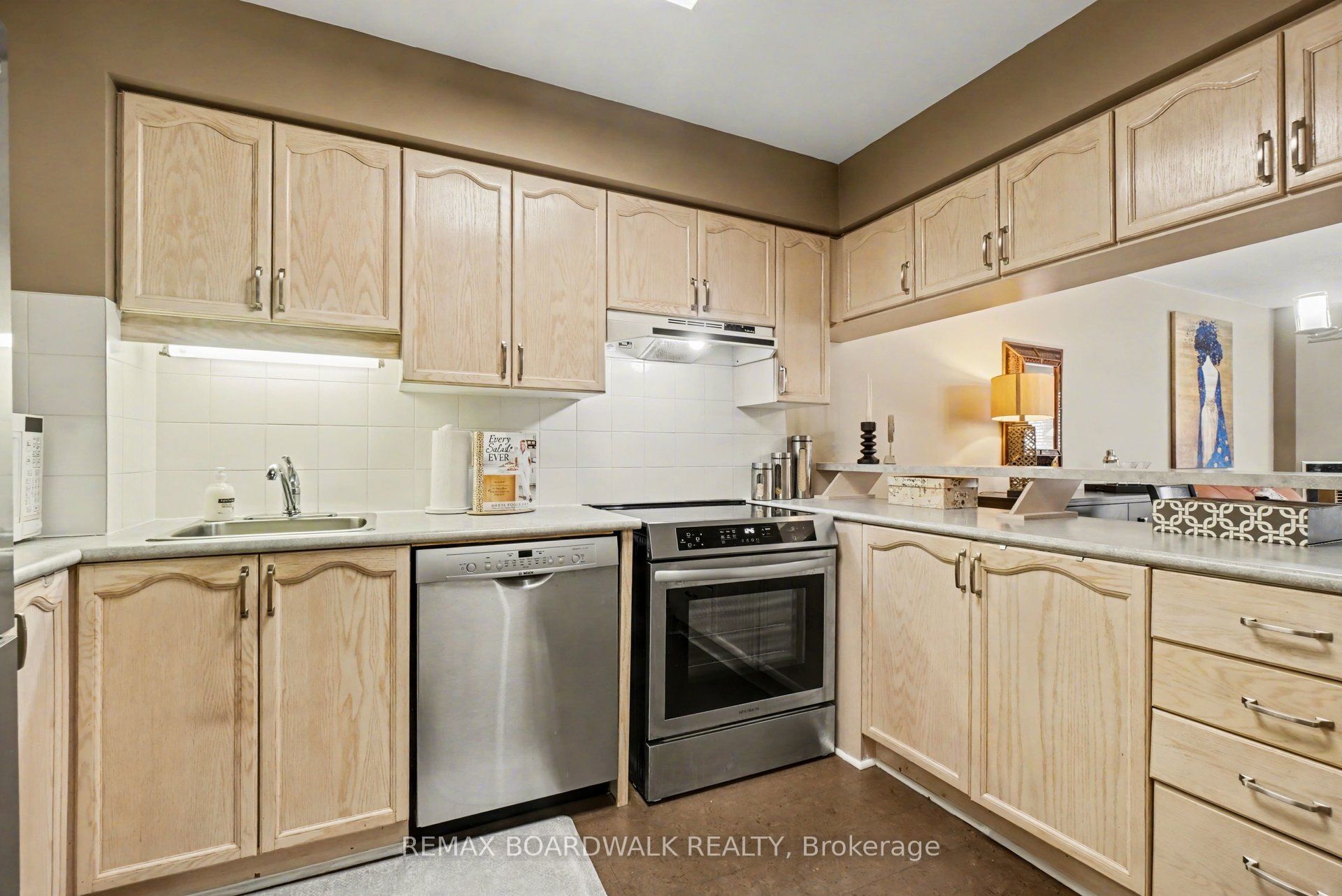5 Briston Private Property Photo 7