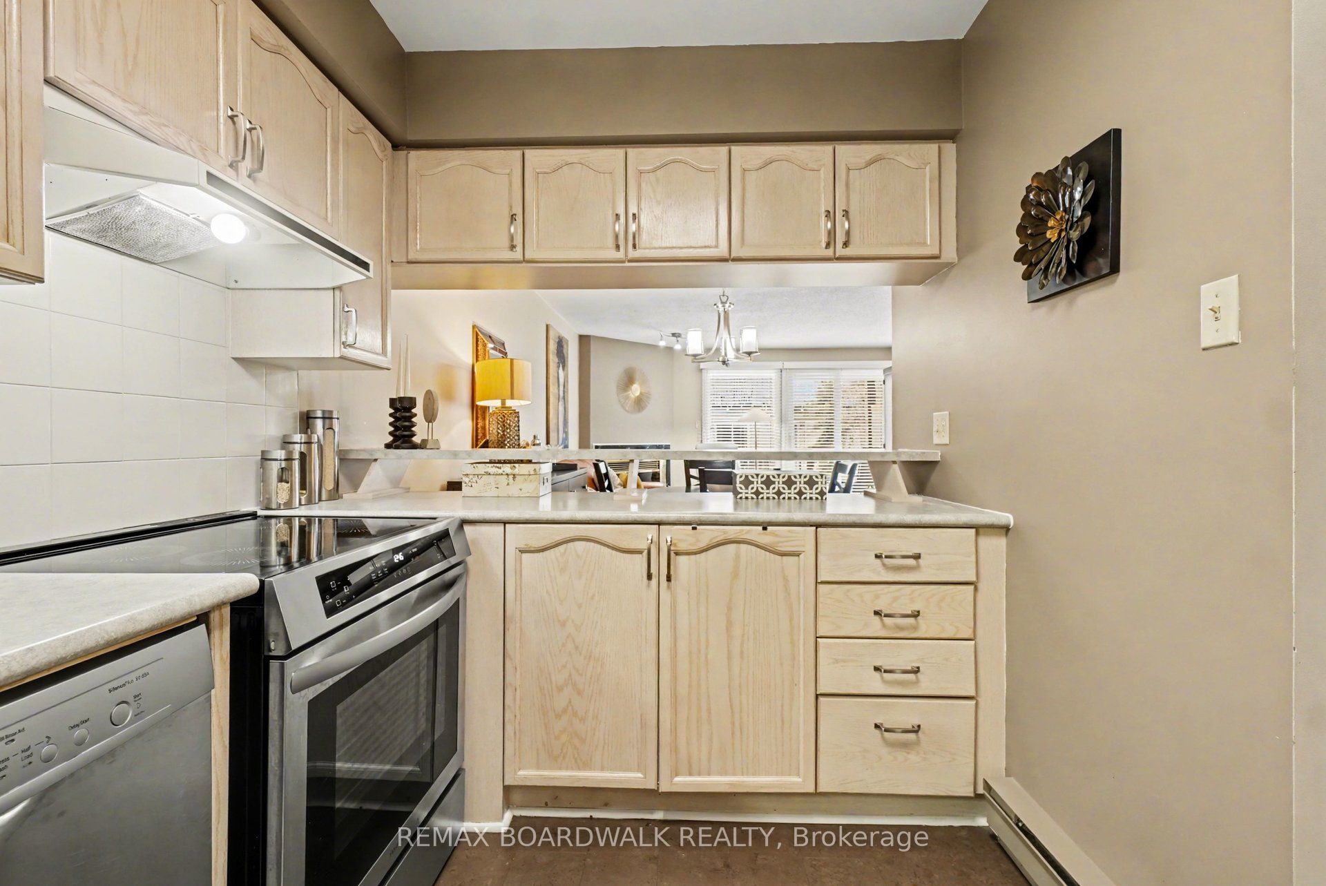 5 Briston Private Property Photo 8