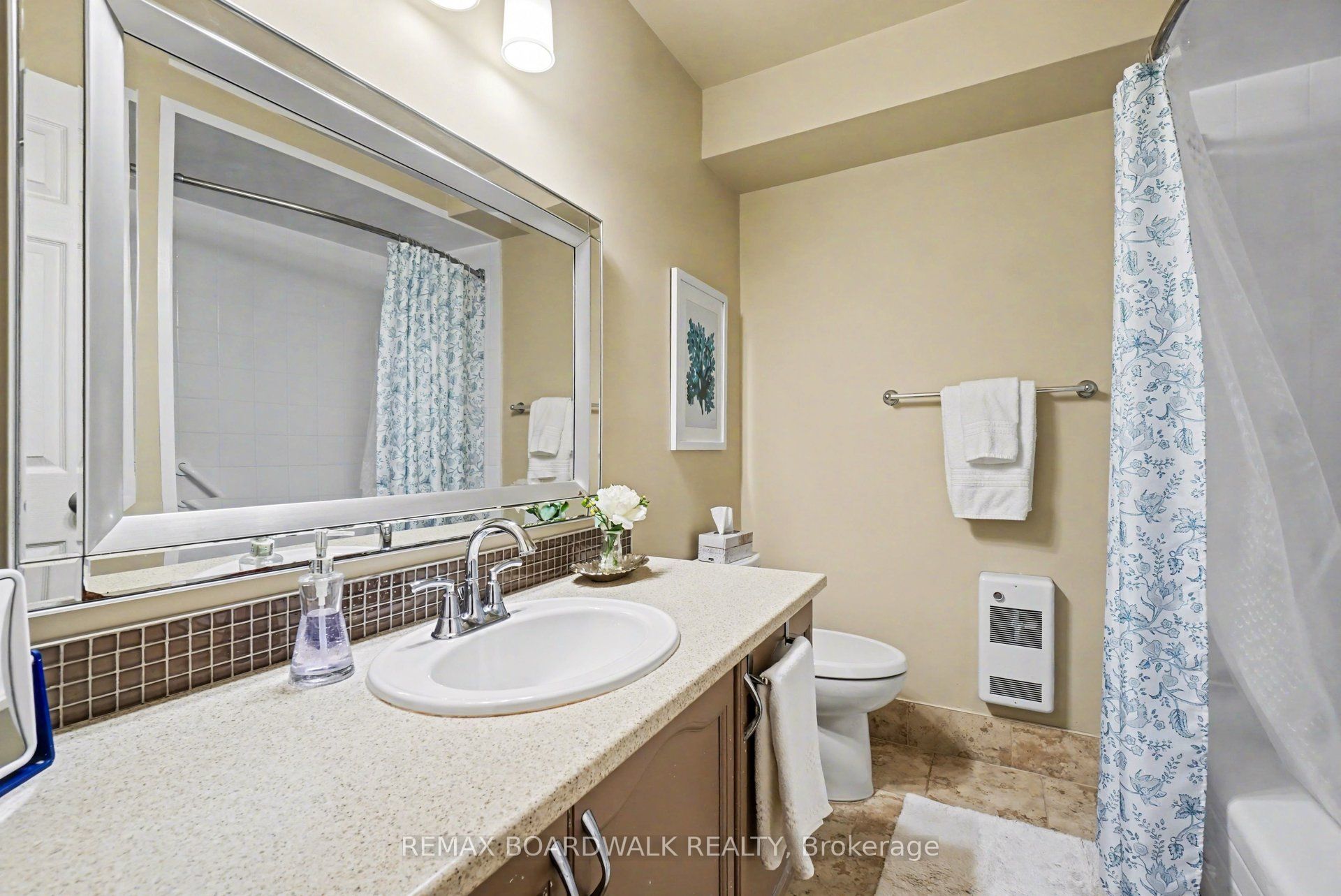 5 Briston Private Property Photo 17