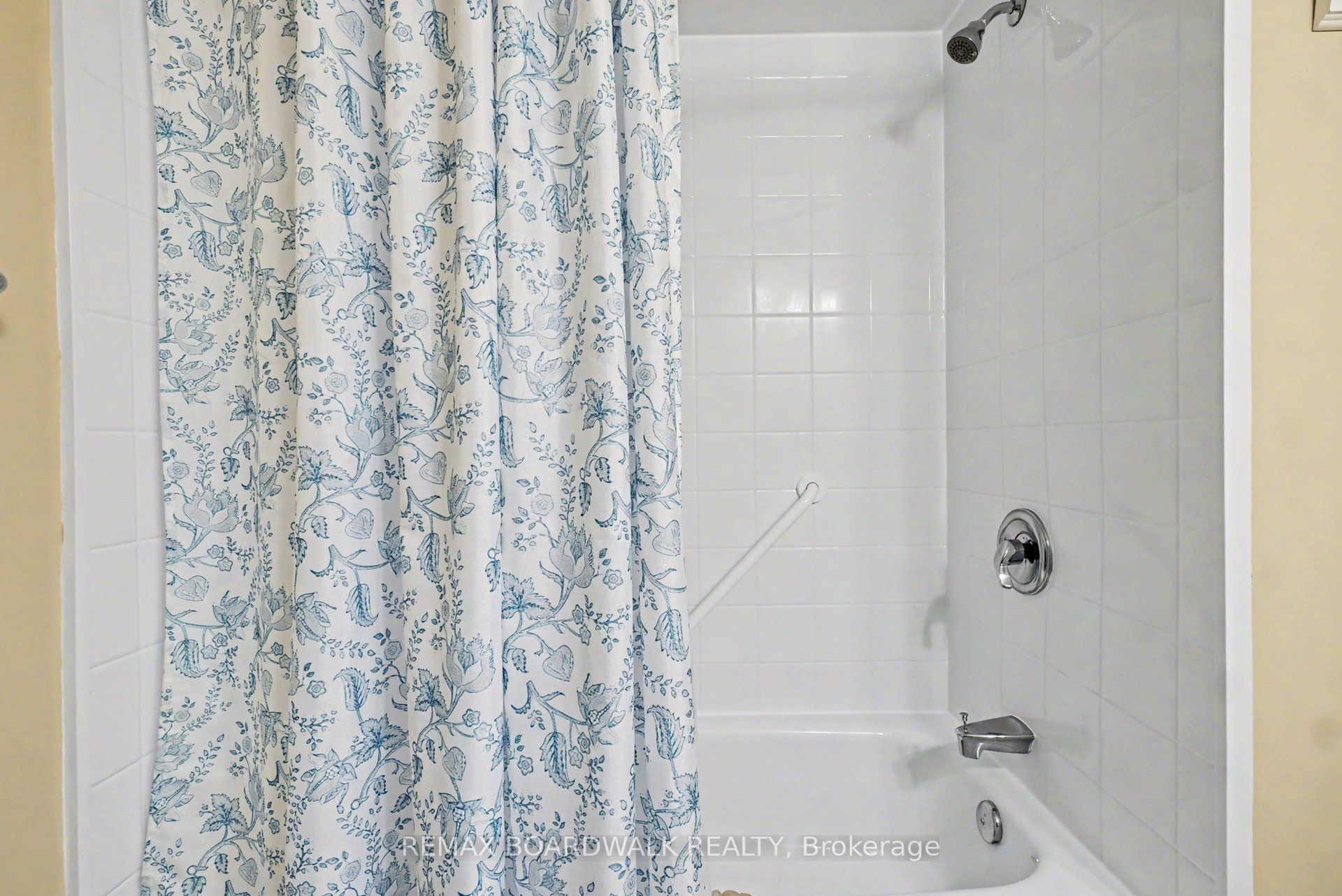 5 Briston Private Property Photo 18