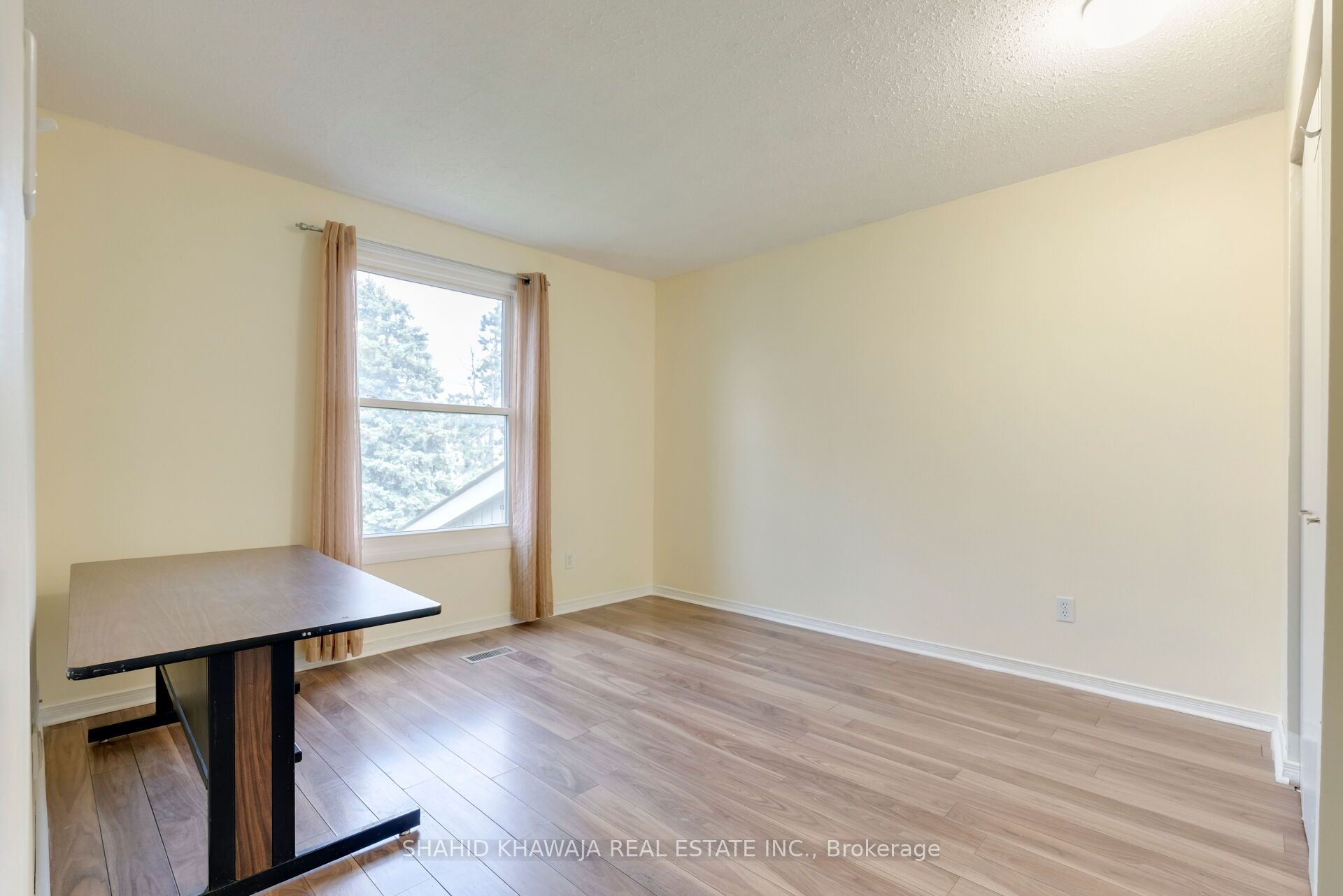 143 Janefield Avenue Property Photo 31