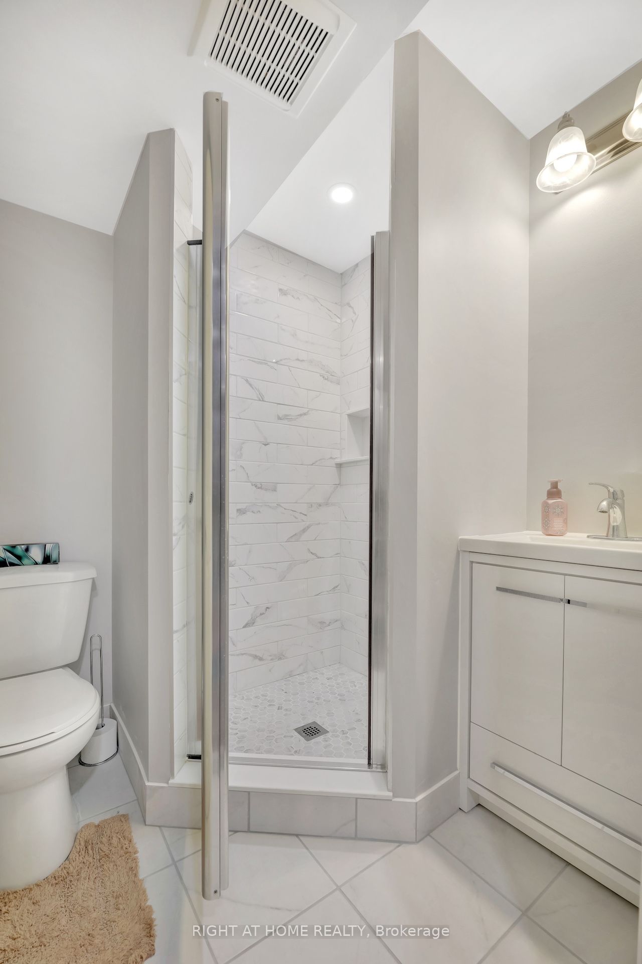 135 Stephenson Way Property Photo 30