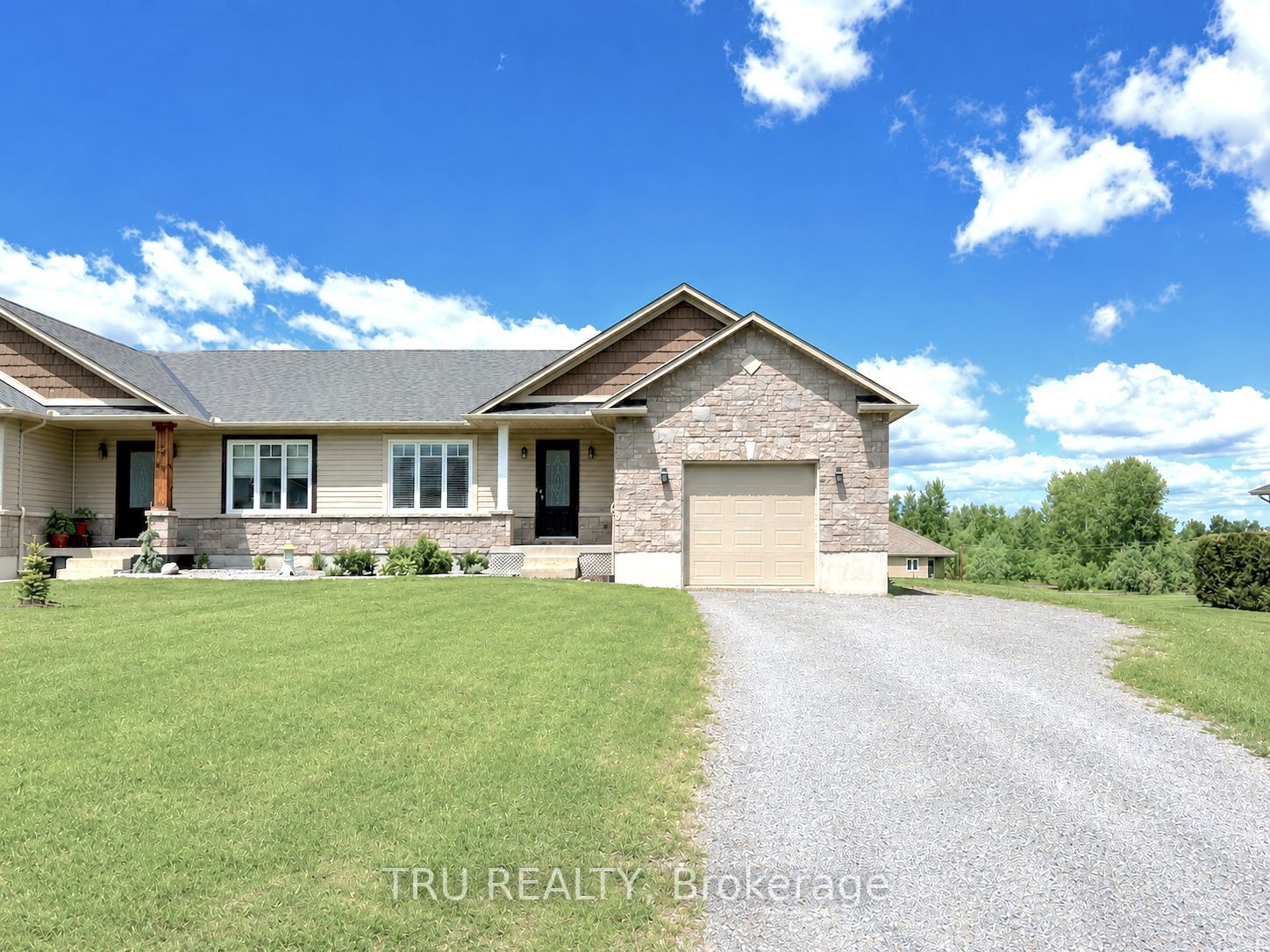 2315 Laval Street Property Photo 1
