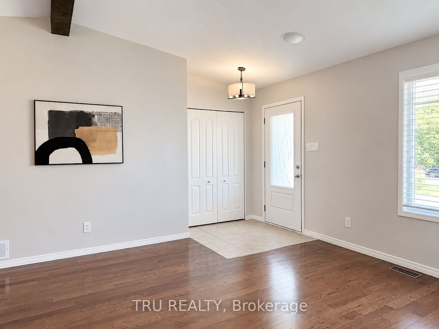 2315 Laval Street Property Photo 2