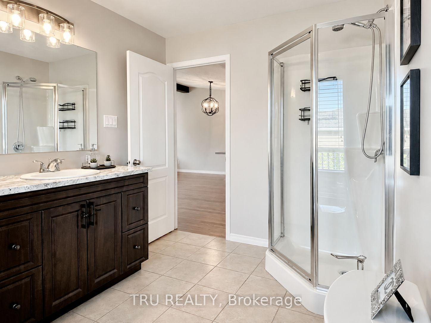 2315 Laval Street Property Photo 11