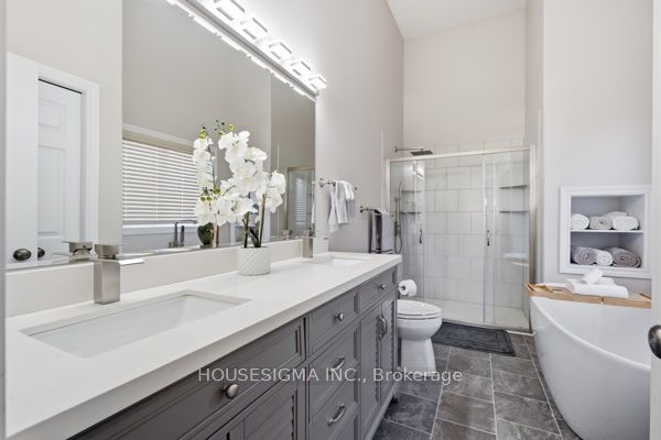 28 Roth Avenue Property Photo 6