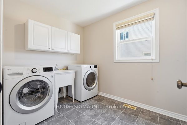 28 Roth Avenue Property Photo 14