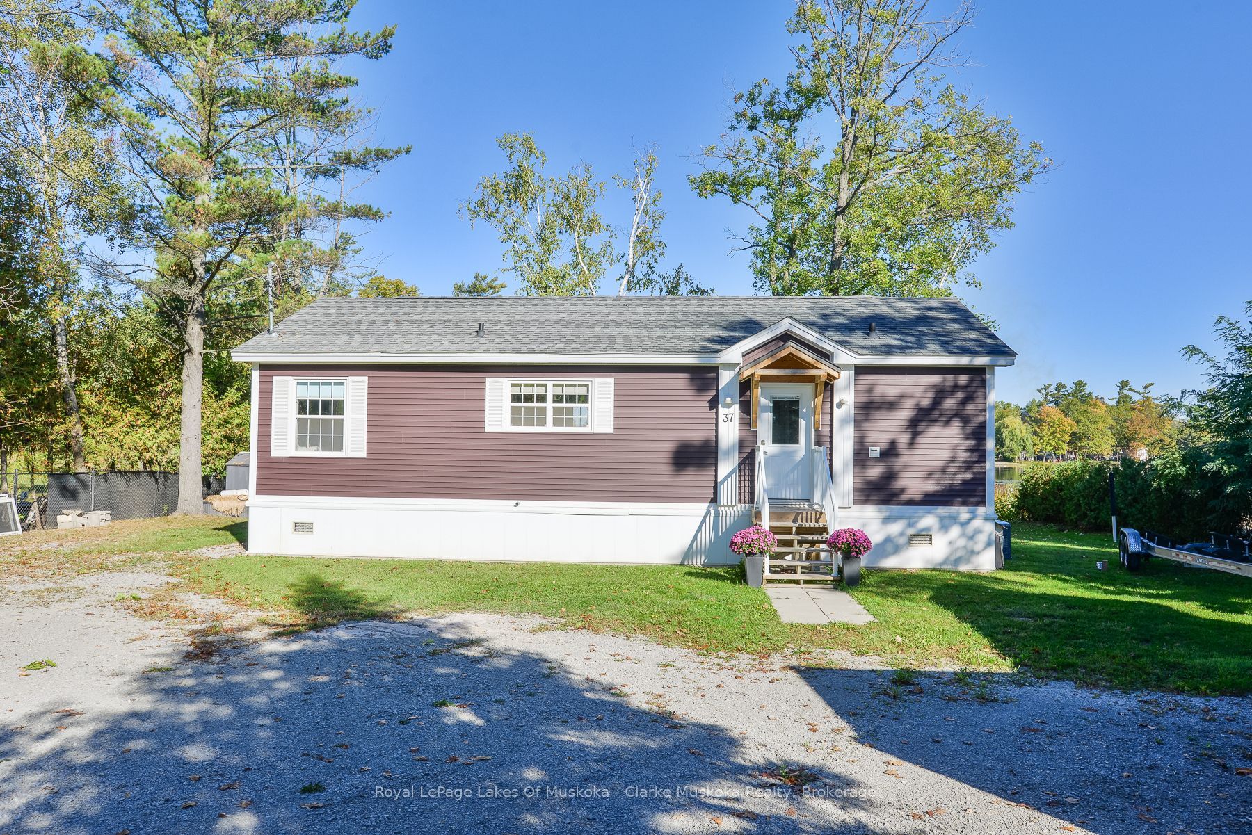 37 Mintens Lane Property Photo 3