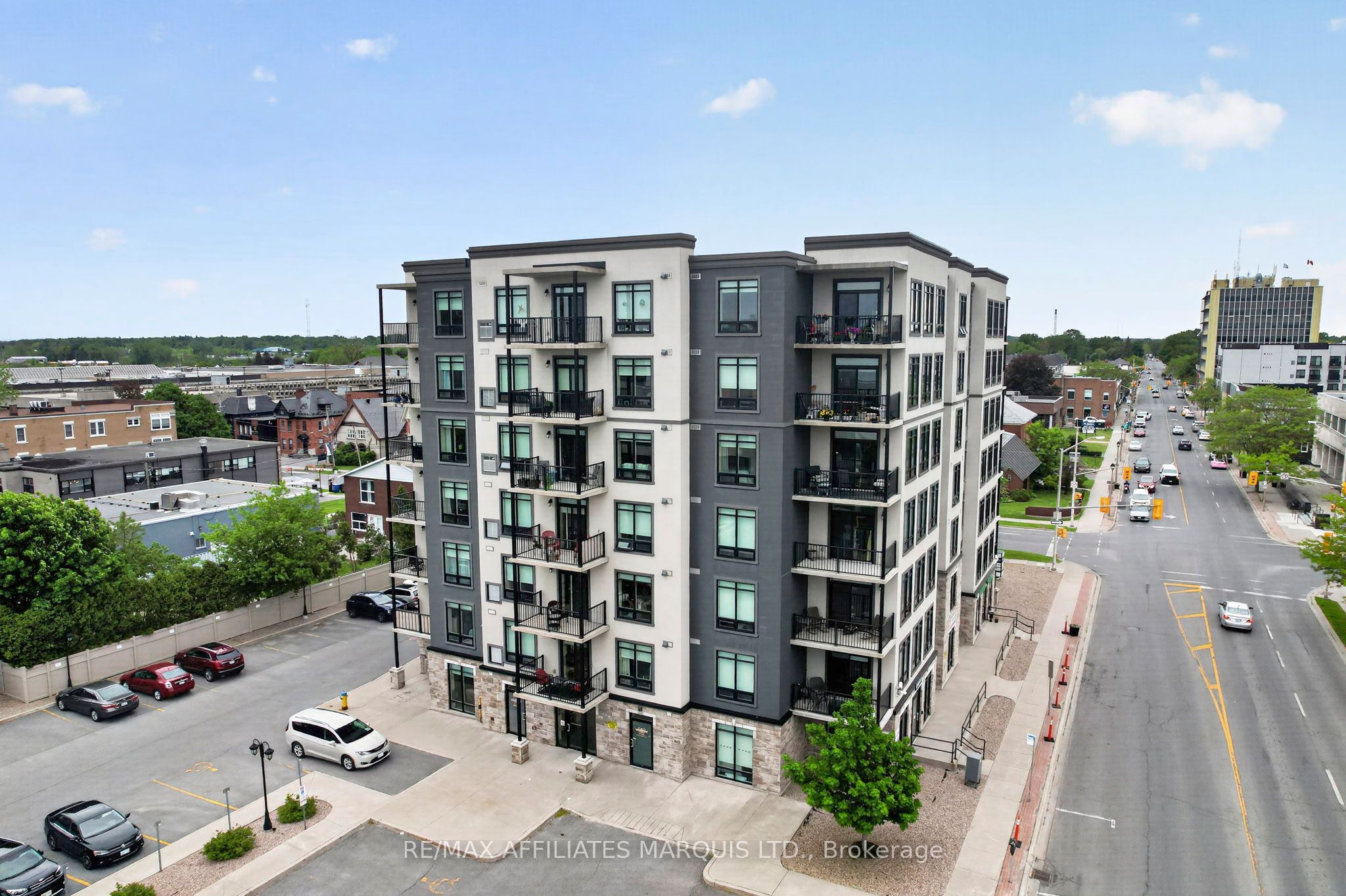 108 Second Street E 500