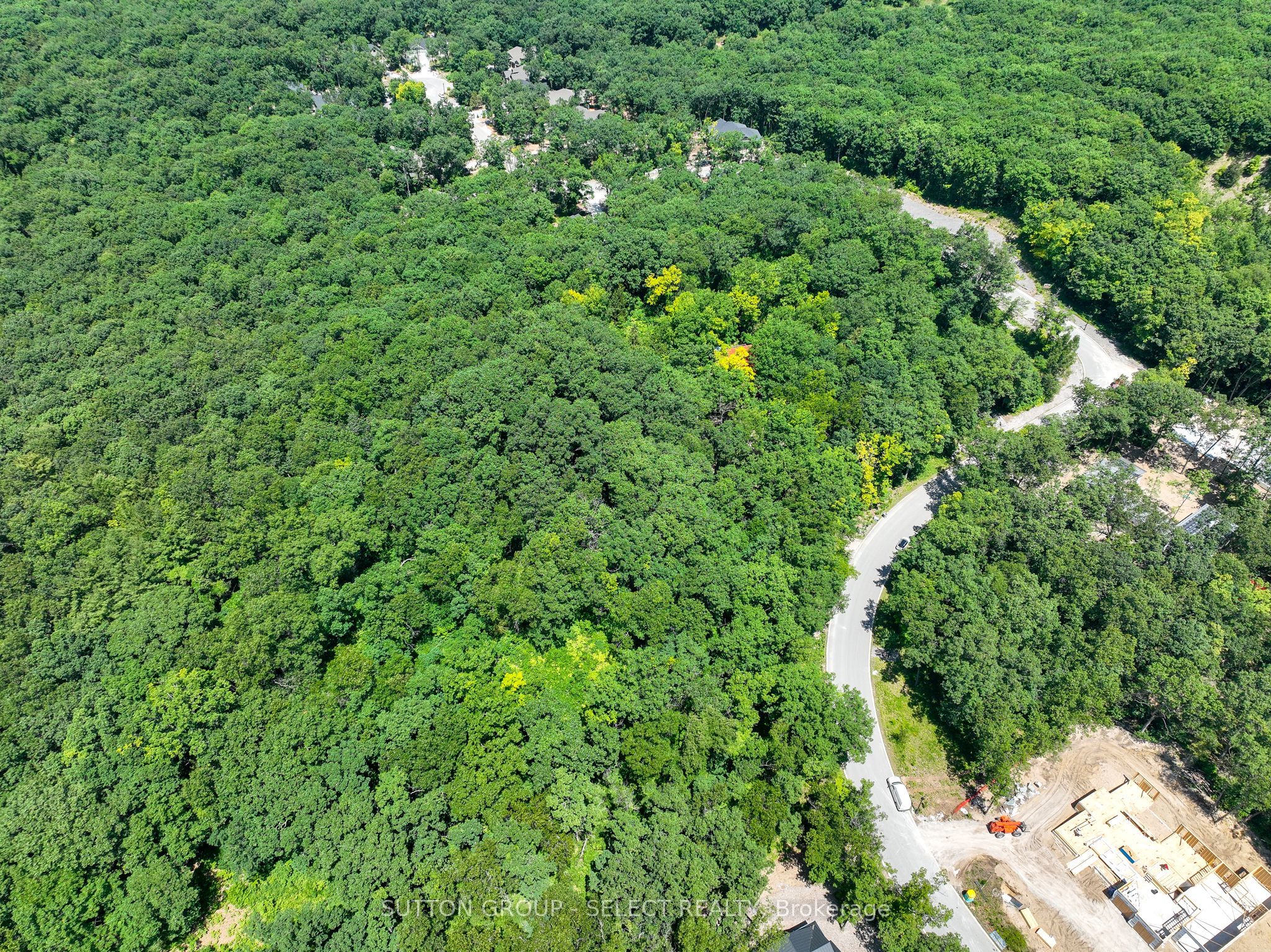 10096 Pinery Bluffs Rd Property Photo 6