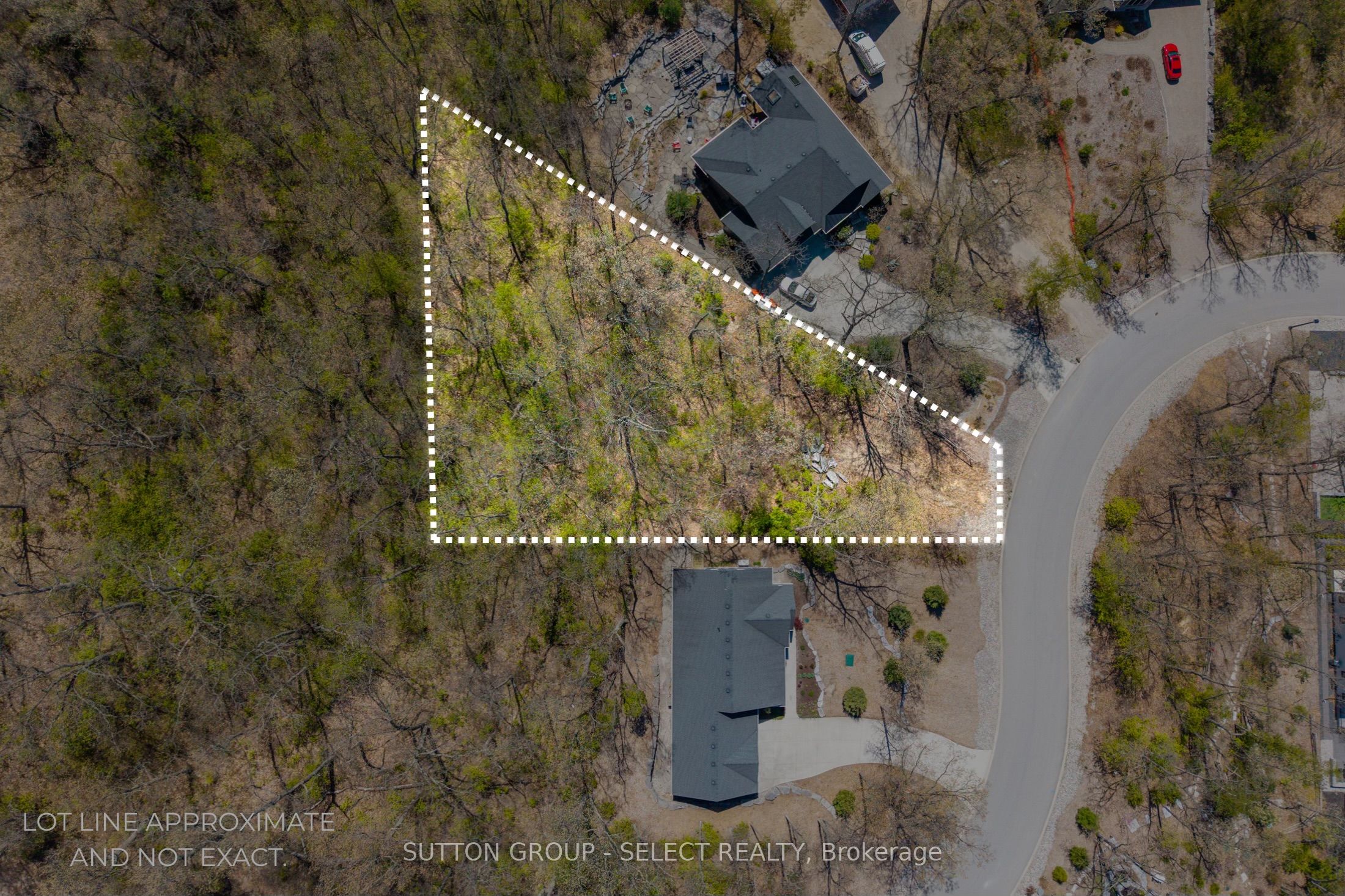 10126 Pinery Bluffs Rd Property Photo 1