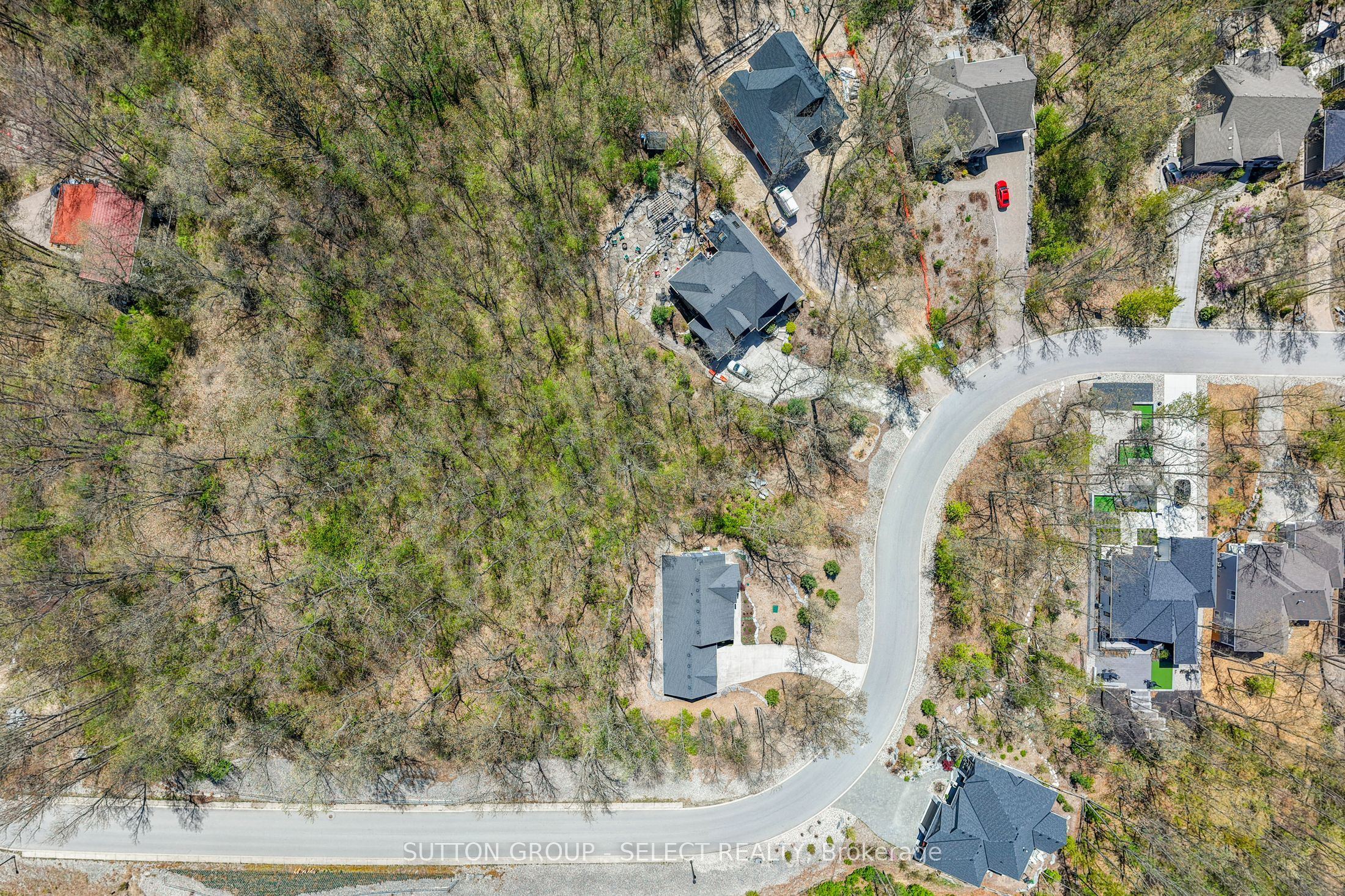 10126 Pinery Bluffs Rd Property Photo 9