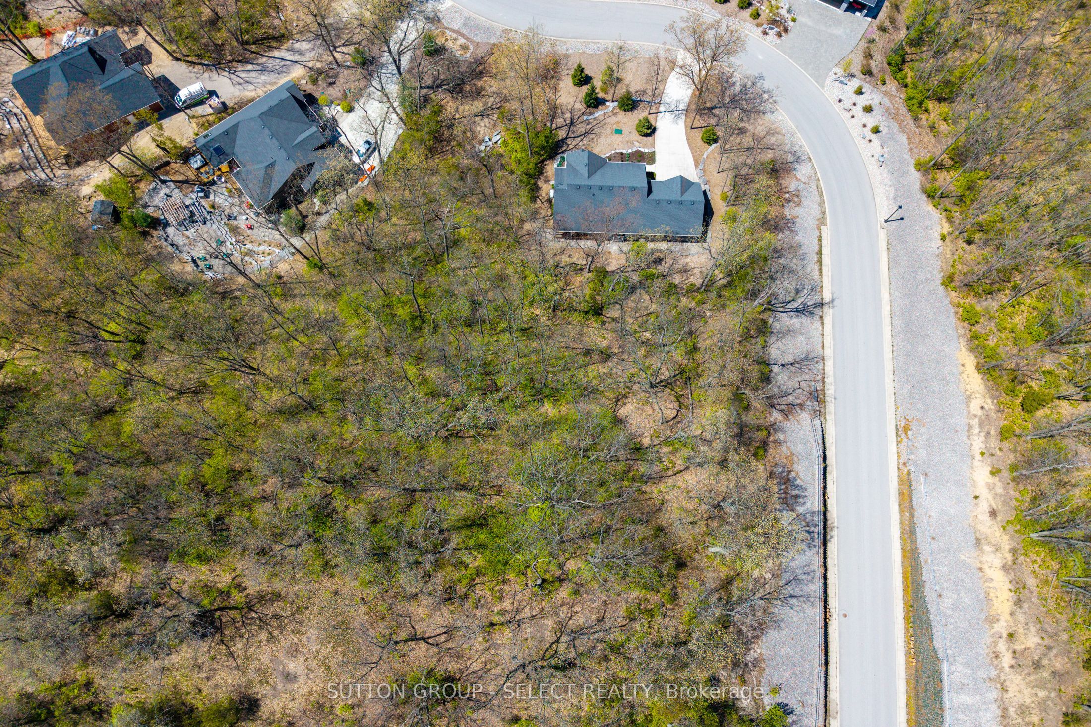10126 Pinery Bluffs Rd Property Photo 10