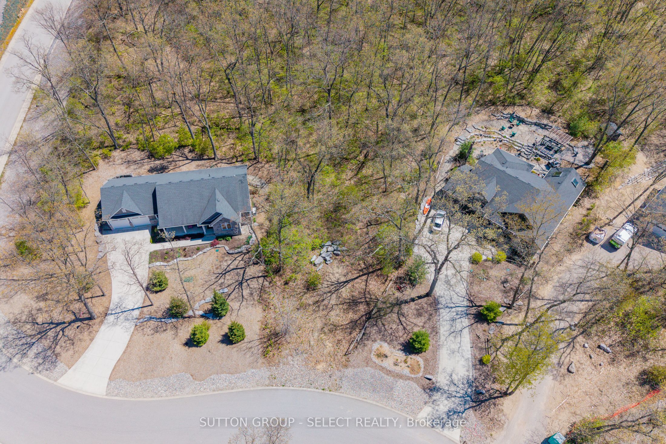 10126 Pinery Bluffs Rd Property Photo 11