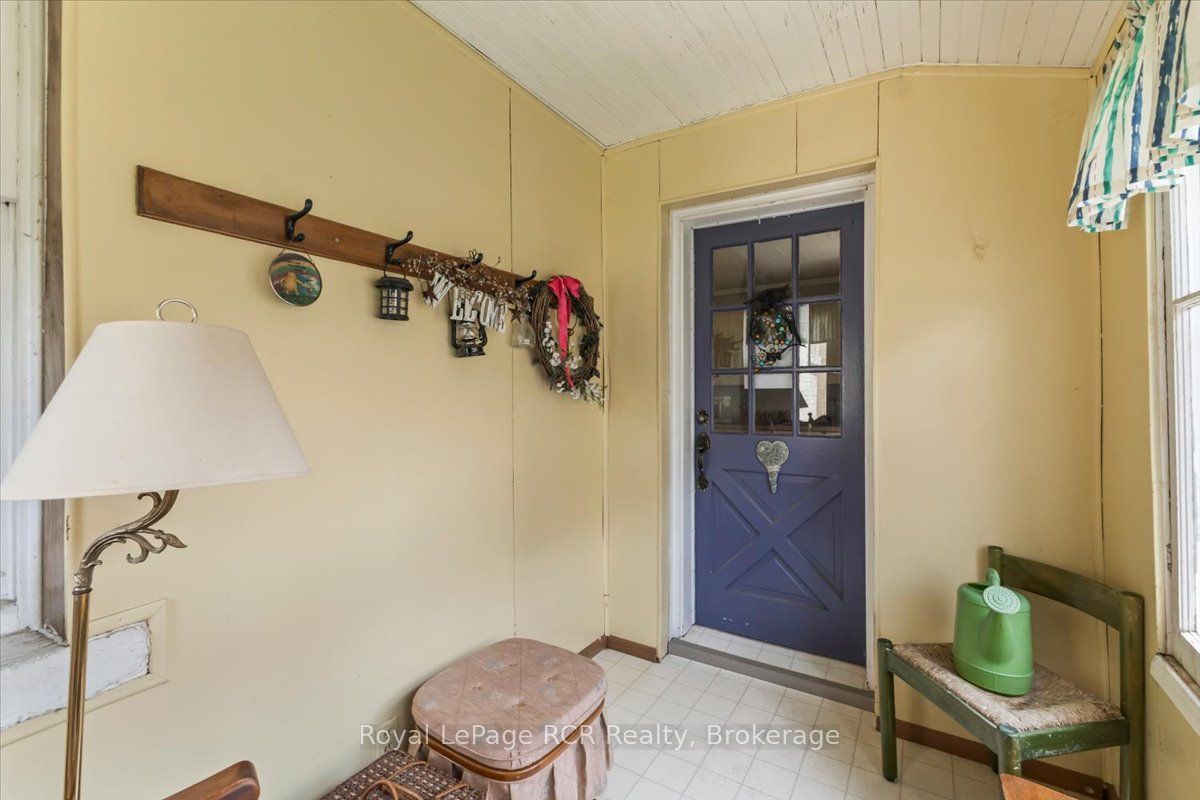 865 7th Avenue Property Photo 5