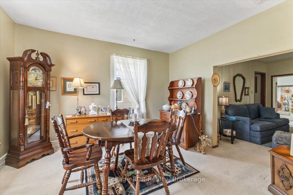 865 7th Avenue Property Photo 10