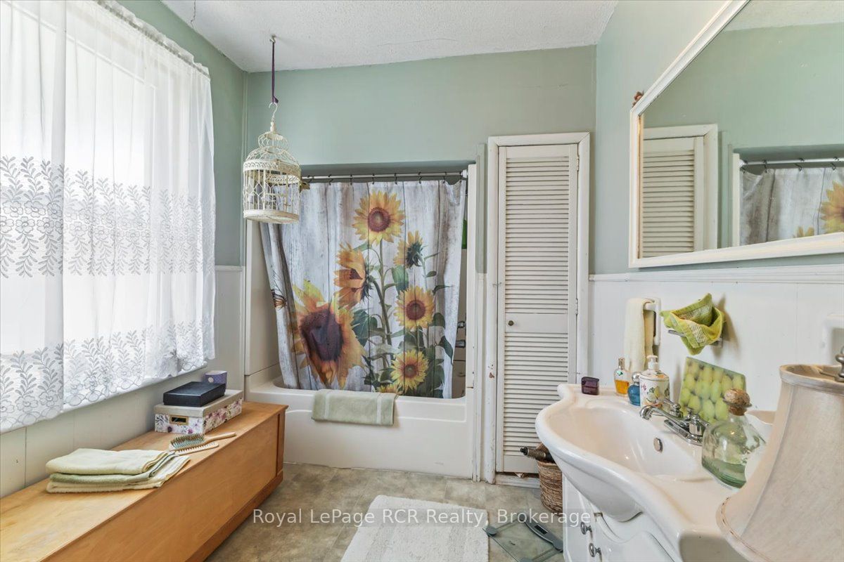 865 7th Avenue Property Photo 15