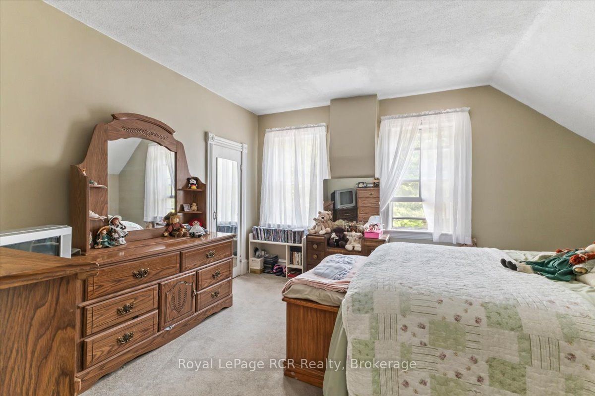 865 7th Avenue Property Photo 19