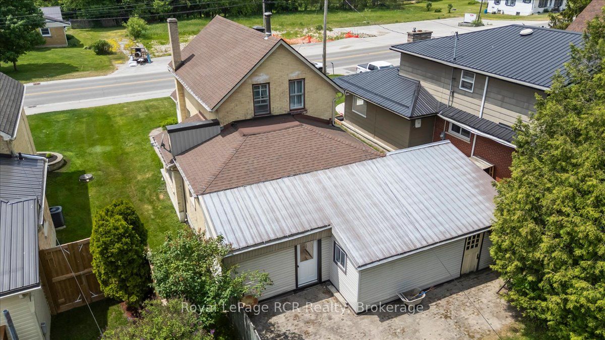 865 7th Avenue Property Photo 22