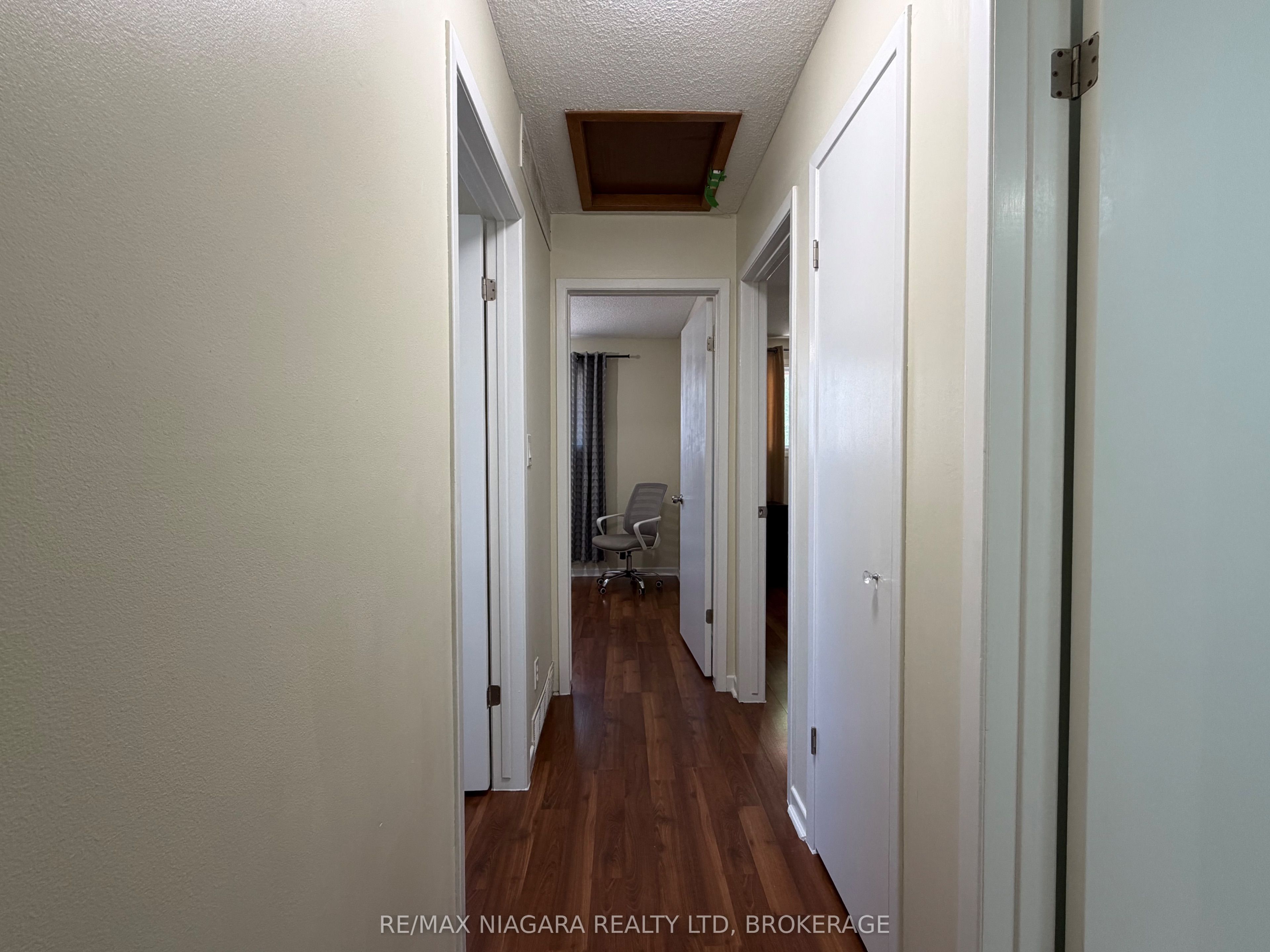 27 Nottingham Court Upper Property Photo 9