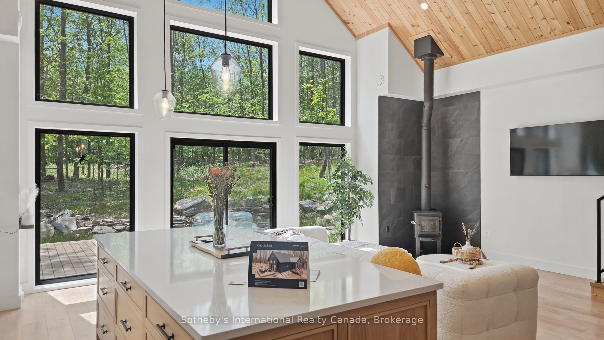 1315 North Drive Property Photo 6