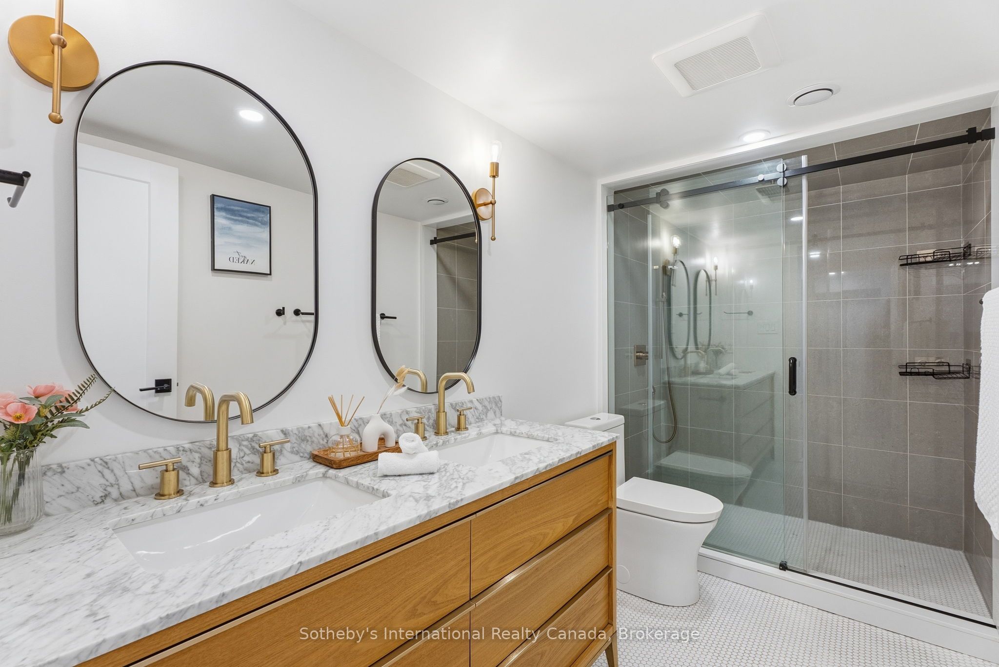 1315 North Drive Property Photo 11