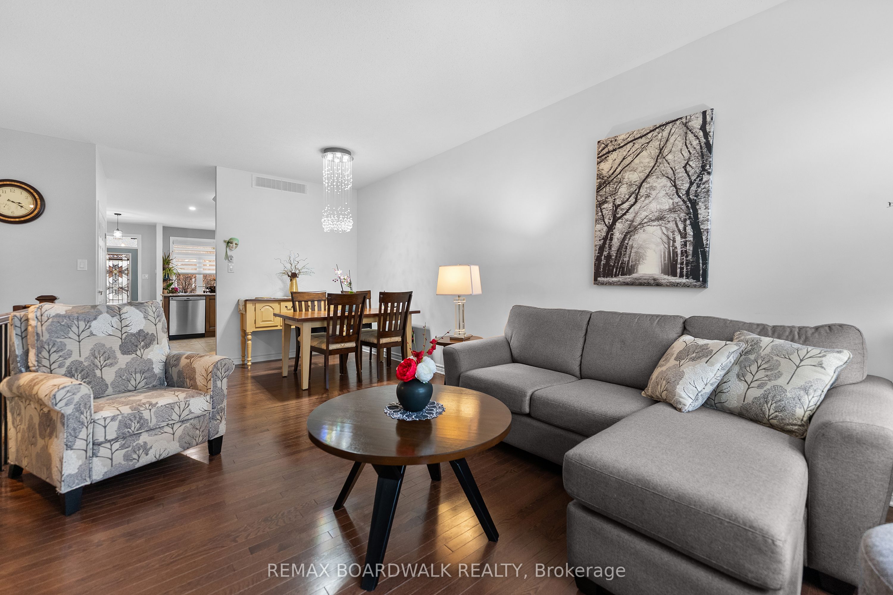 12 Royalty Way Property Photo 23