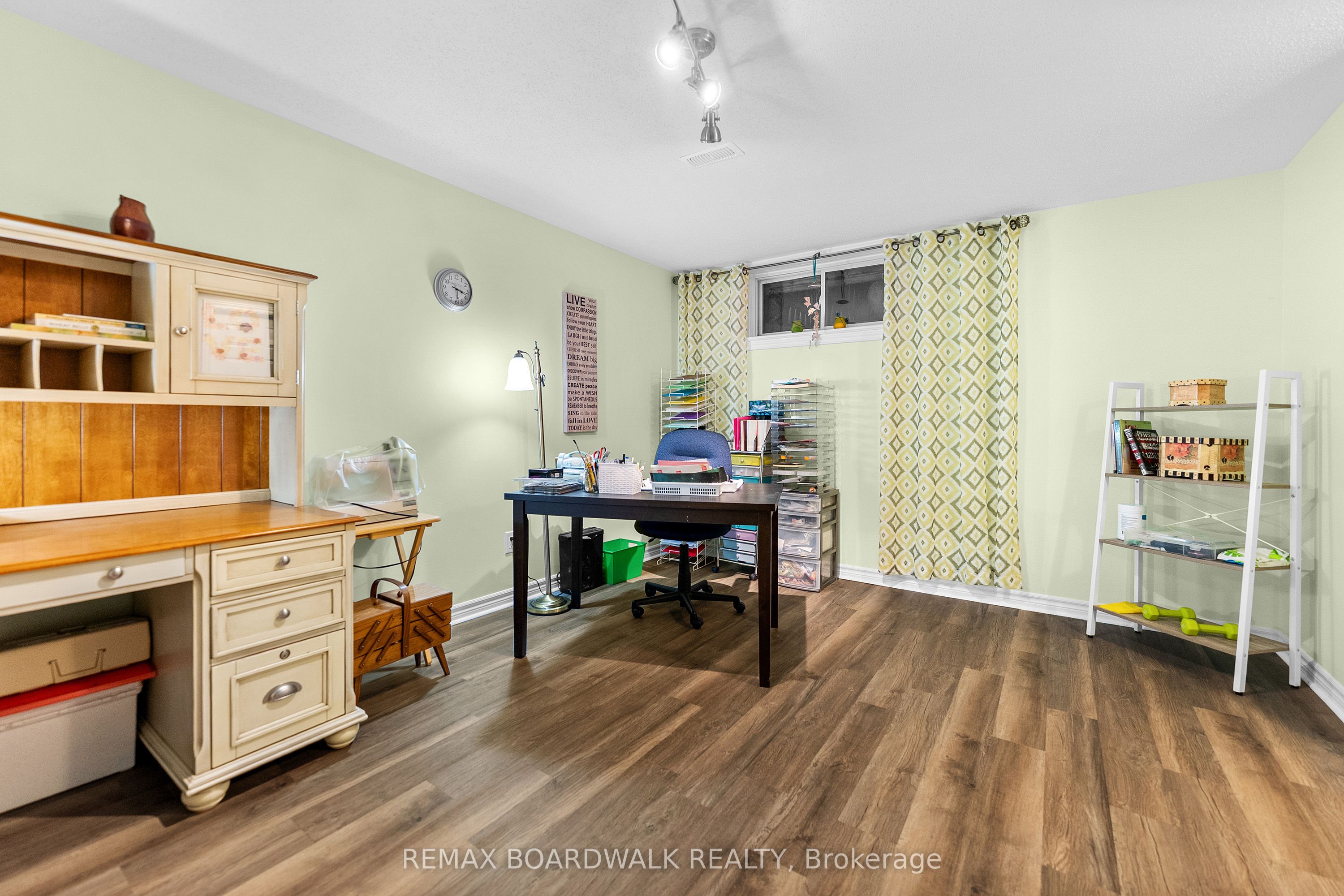 12 Royalty Way Property Photo 33