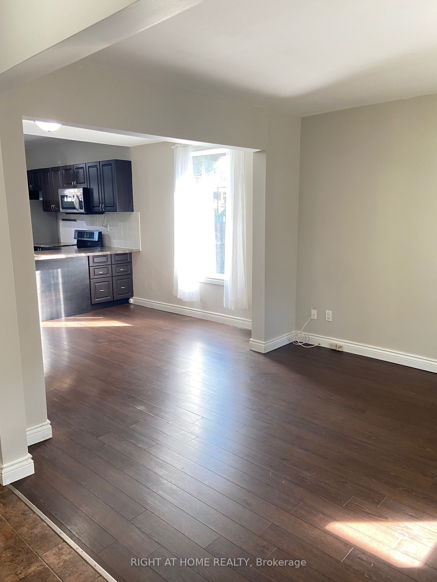 60 Arthur Avenue N Property Photo 3
