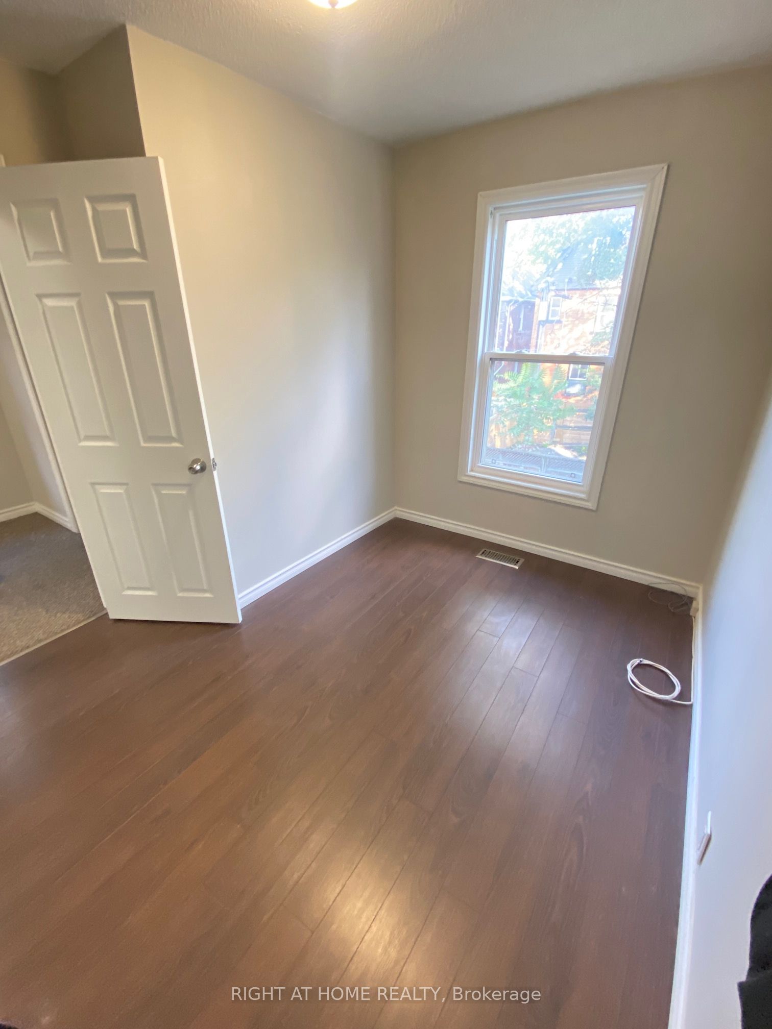 60 Arthur Avenue N Property Photo 11