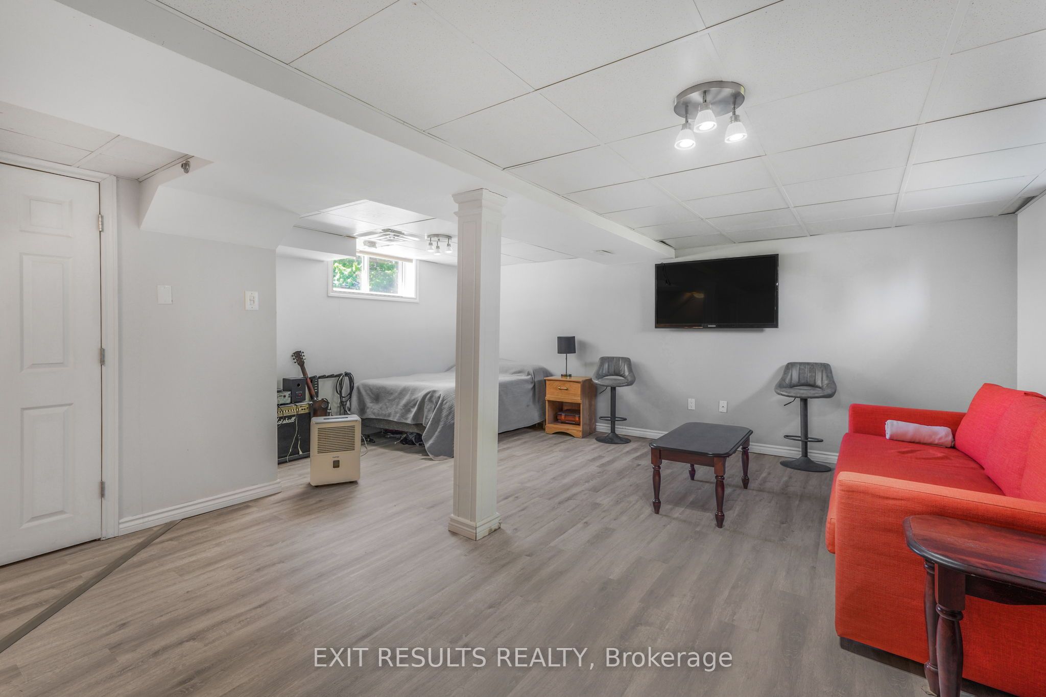 8 Beaver Lane Property Photo 15