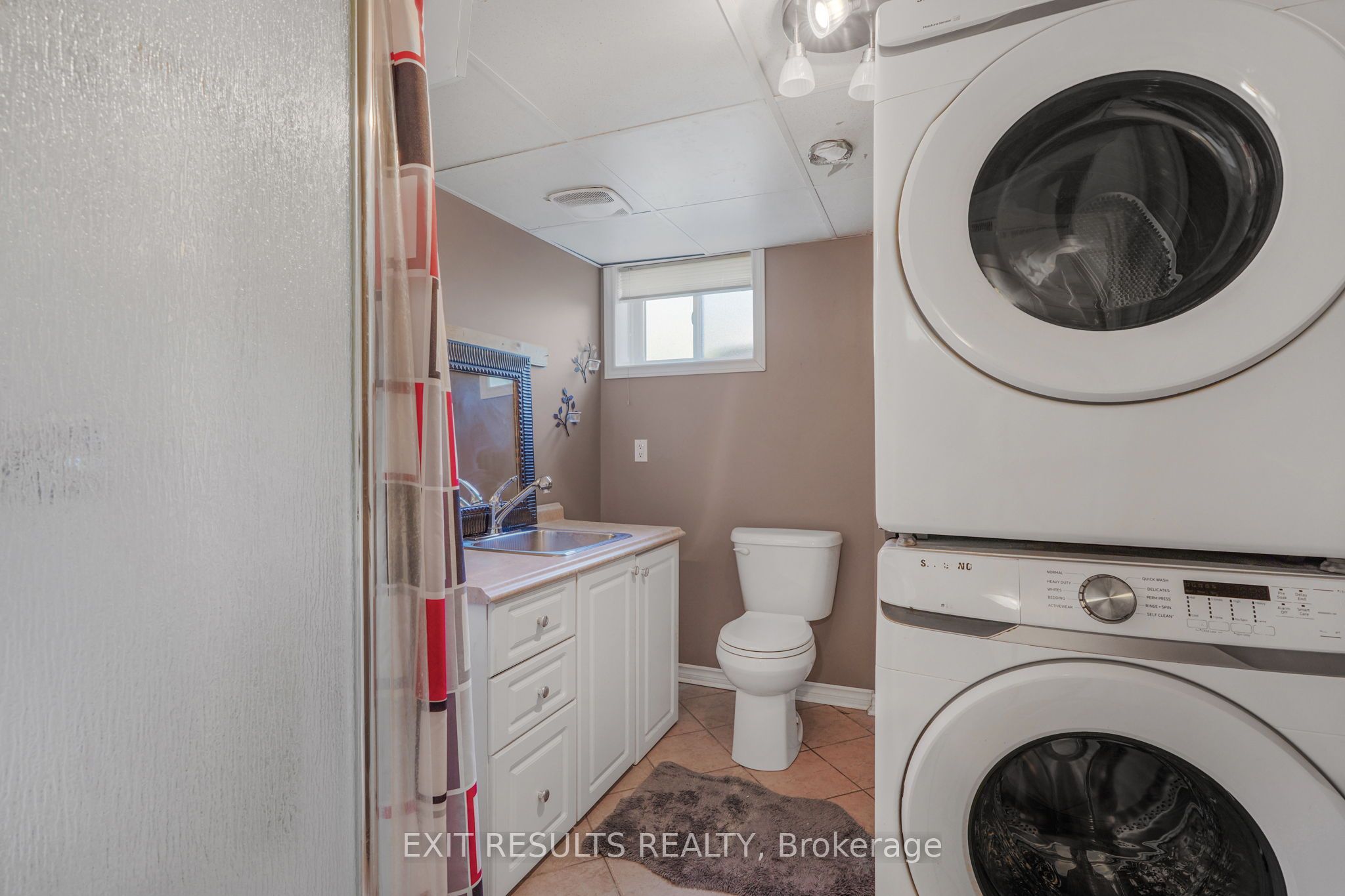 8 Beaver Lane Property Photo 17