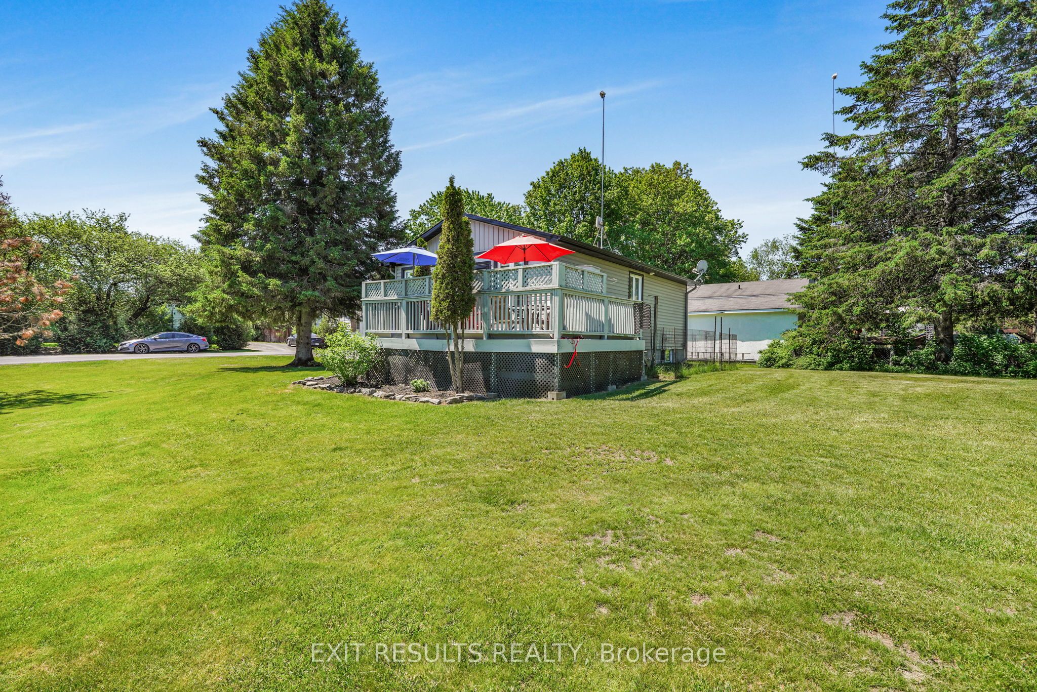 8 Beaver Lane Property Photo 18