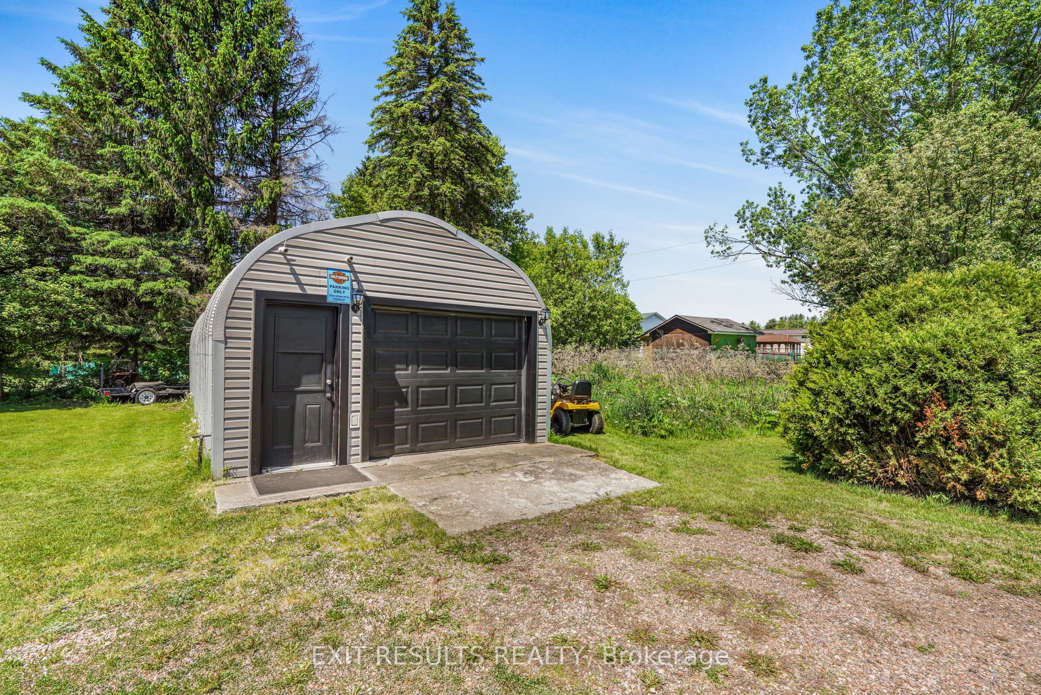 8 Beaver Lane Property Photo 21