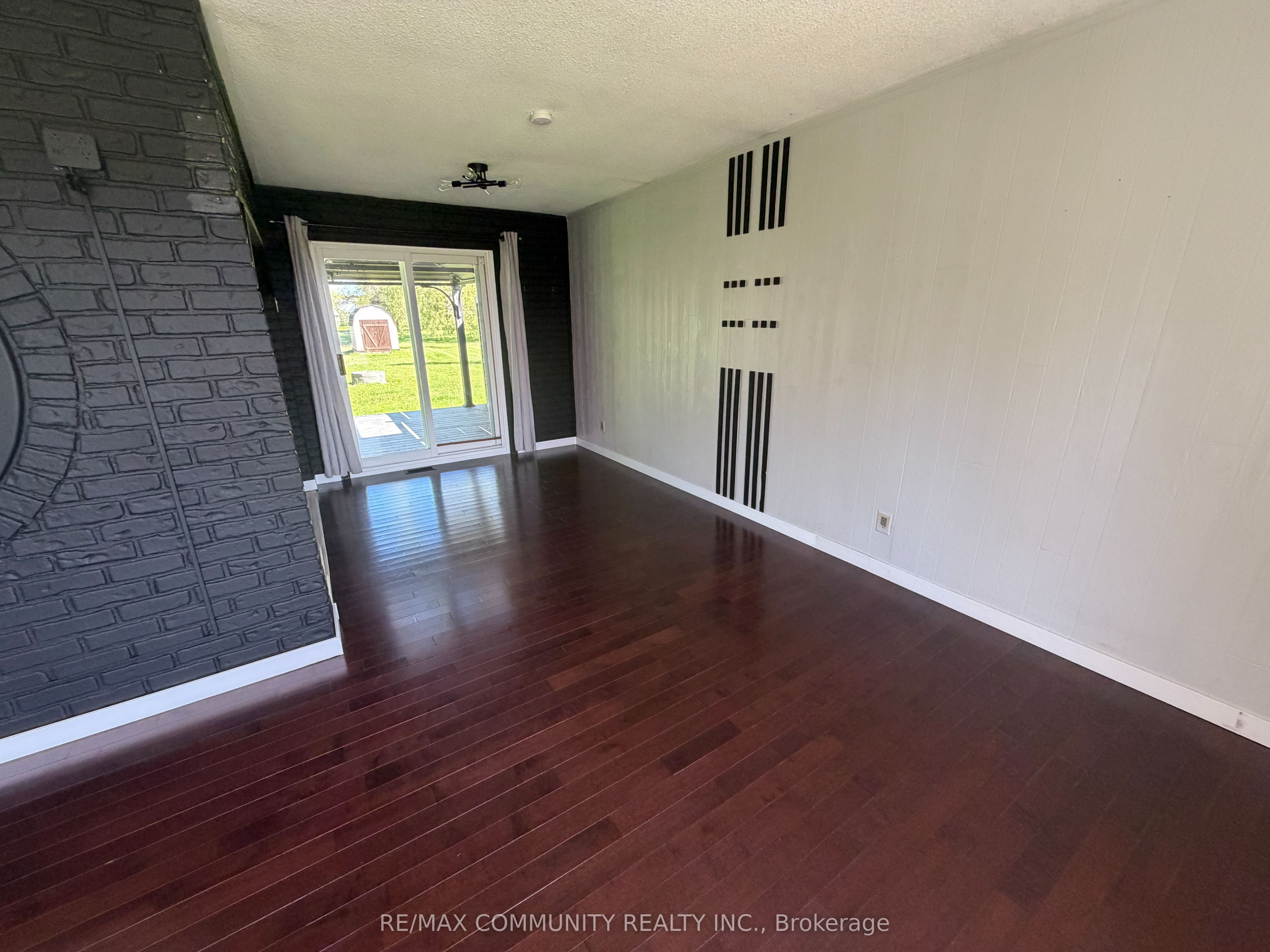 2292 Hamilton Road Property Photo 7