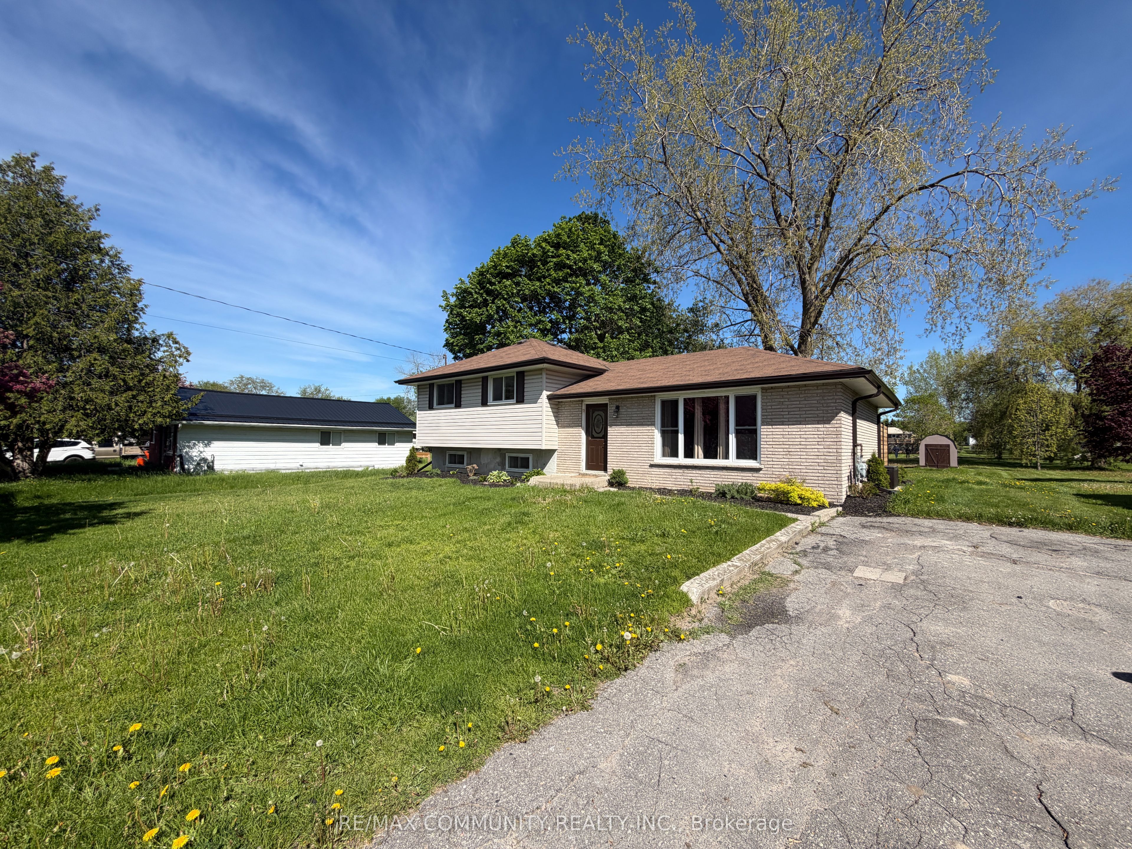 2292 Hamilton Road Property Photo 15