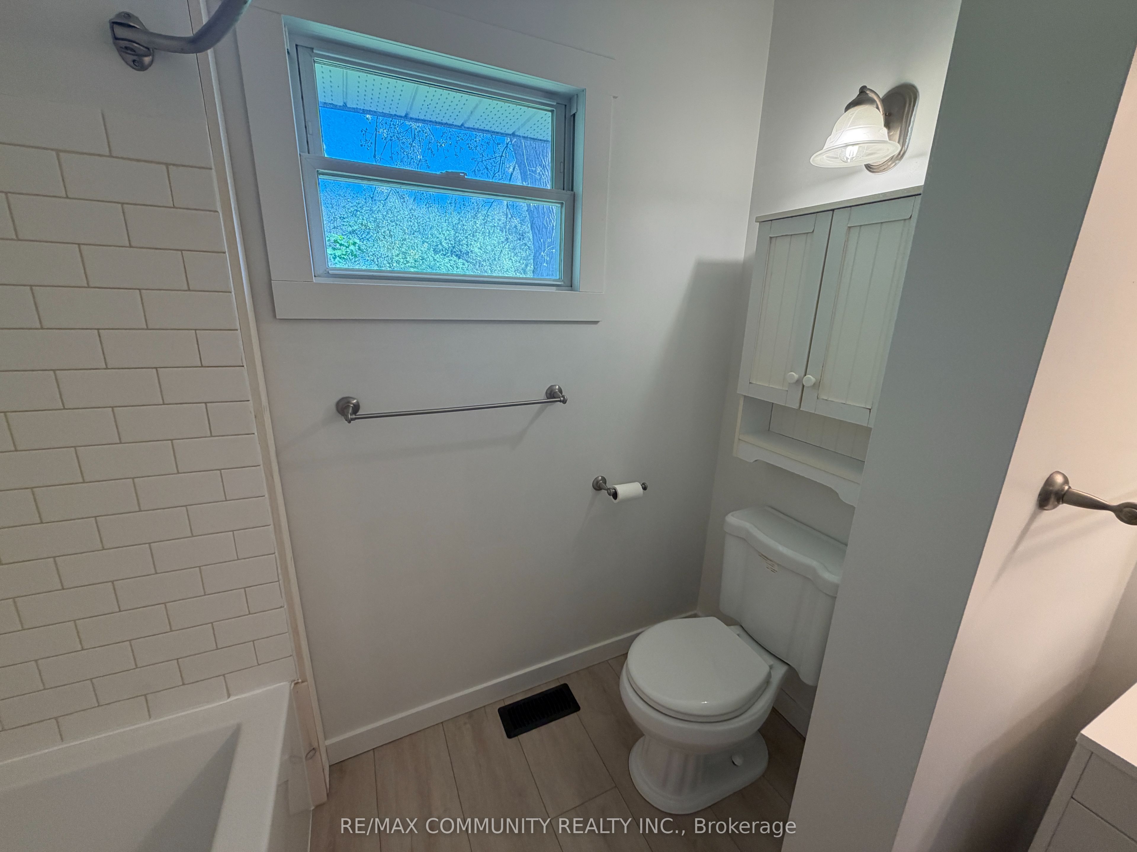 2292 Hamilton Road Property Photo 18