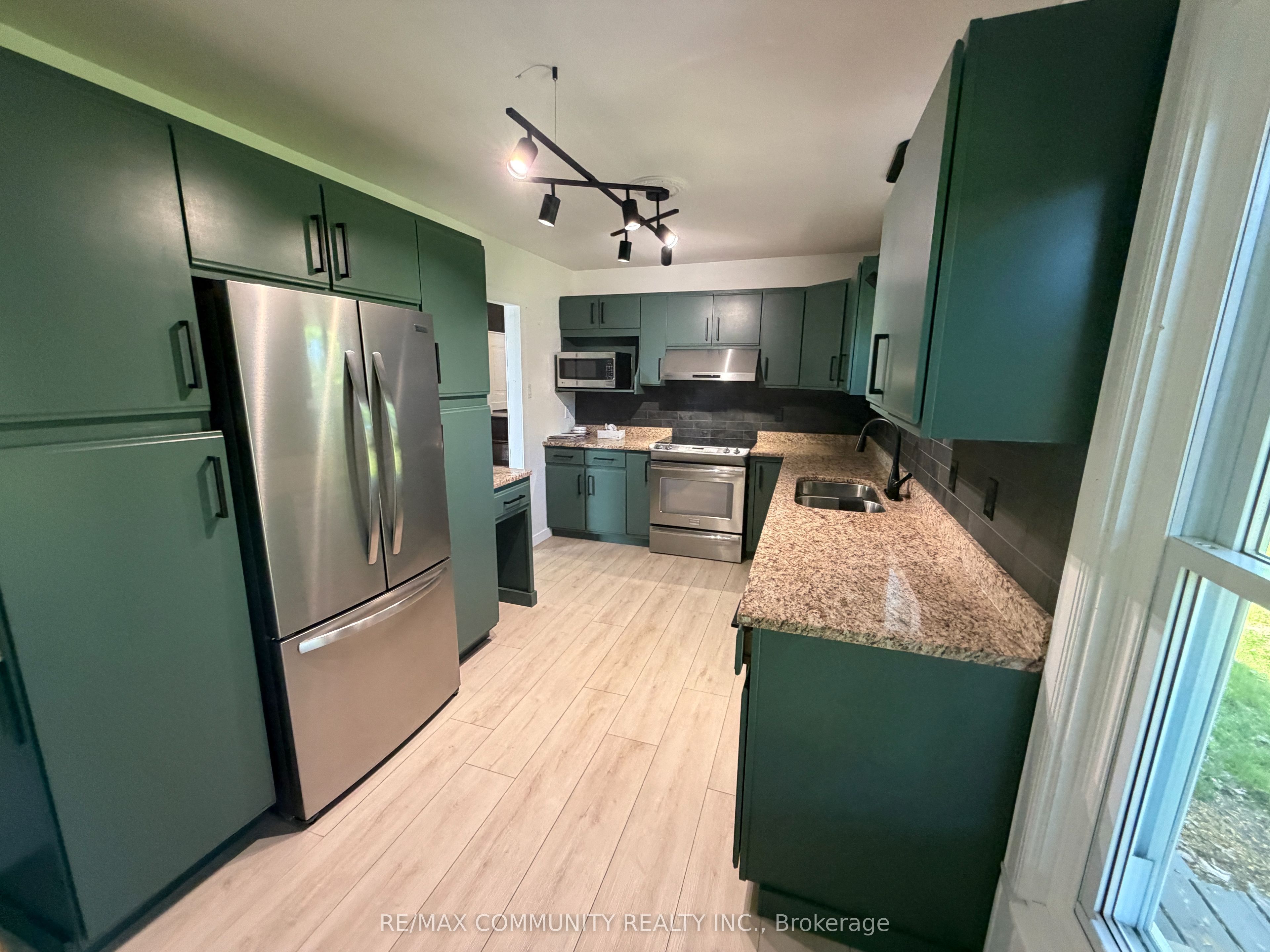 2292 Hamilton Road Property Photo 22