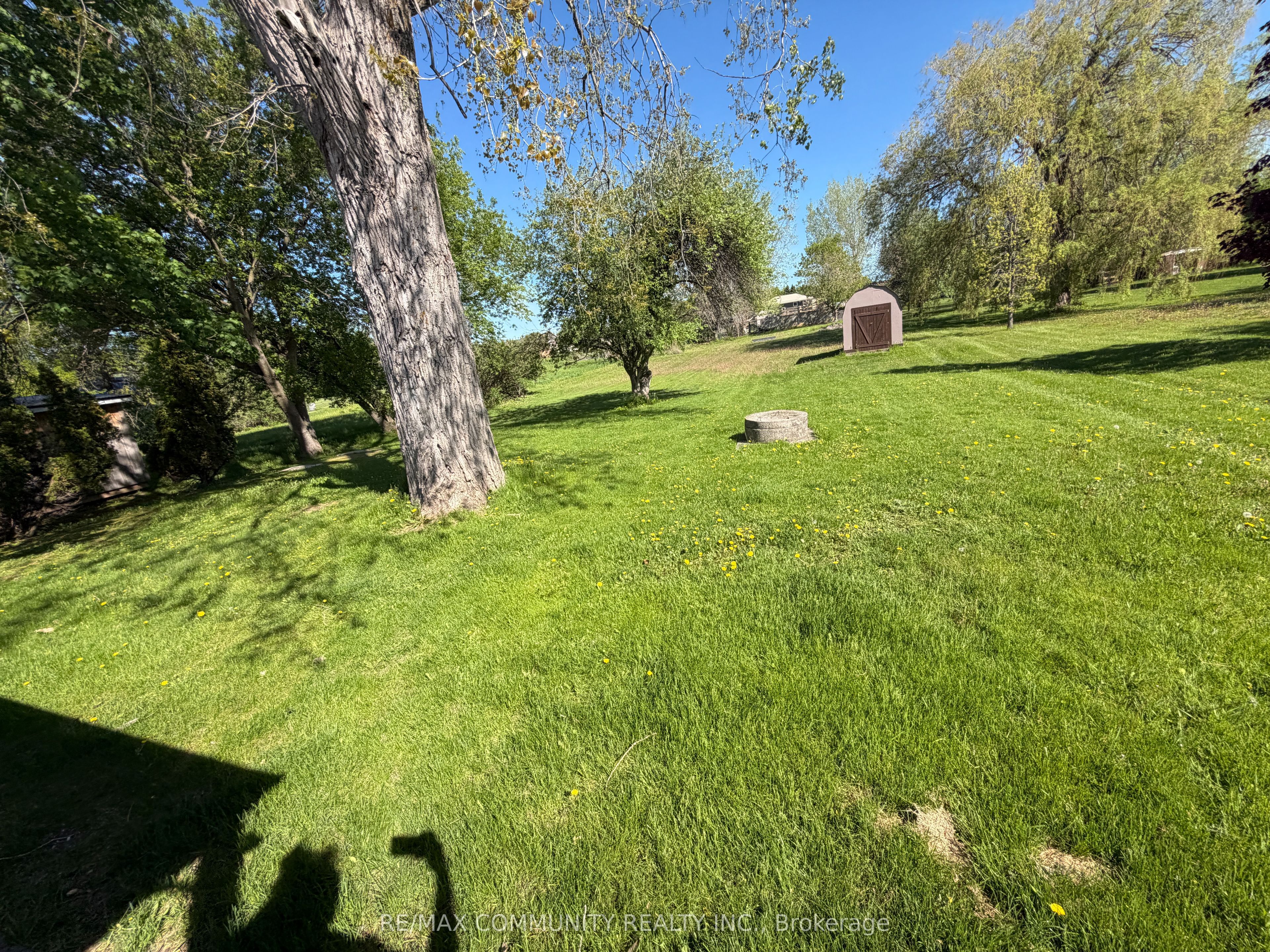 2292 Hamilton Road Property Photo 25