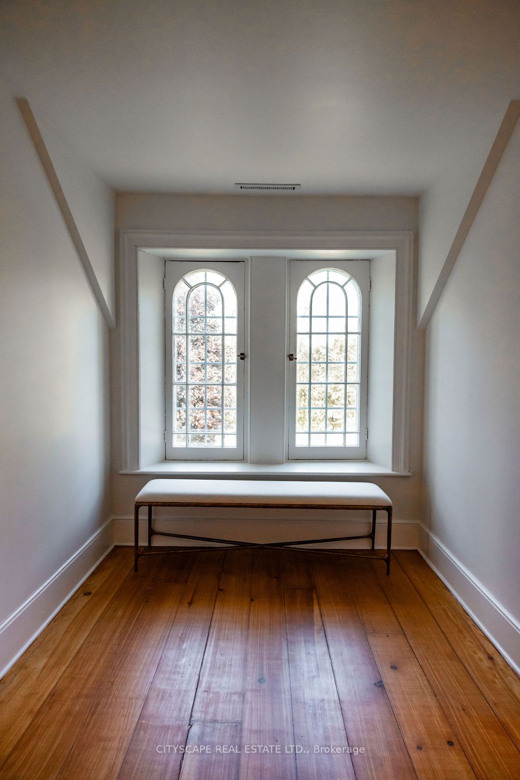 5008 Ninth Line Property Photo 19