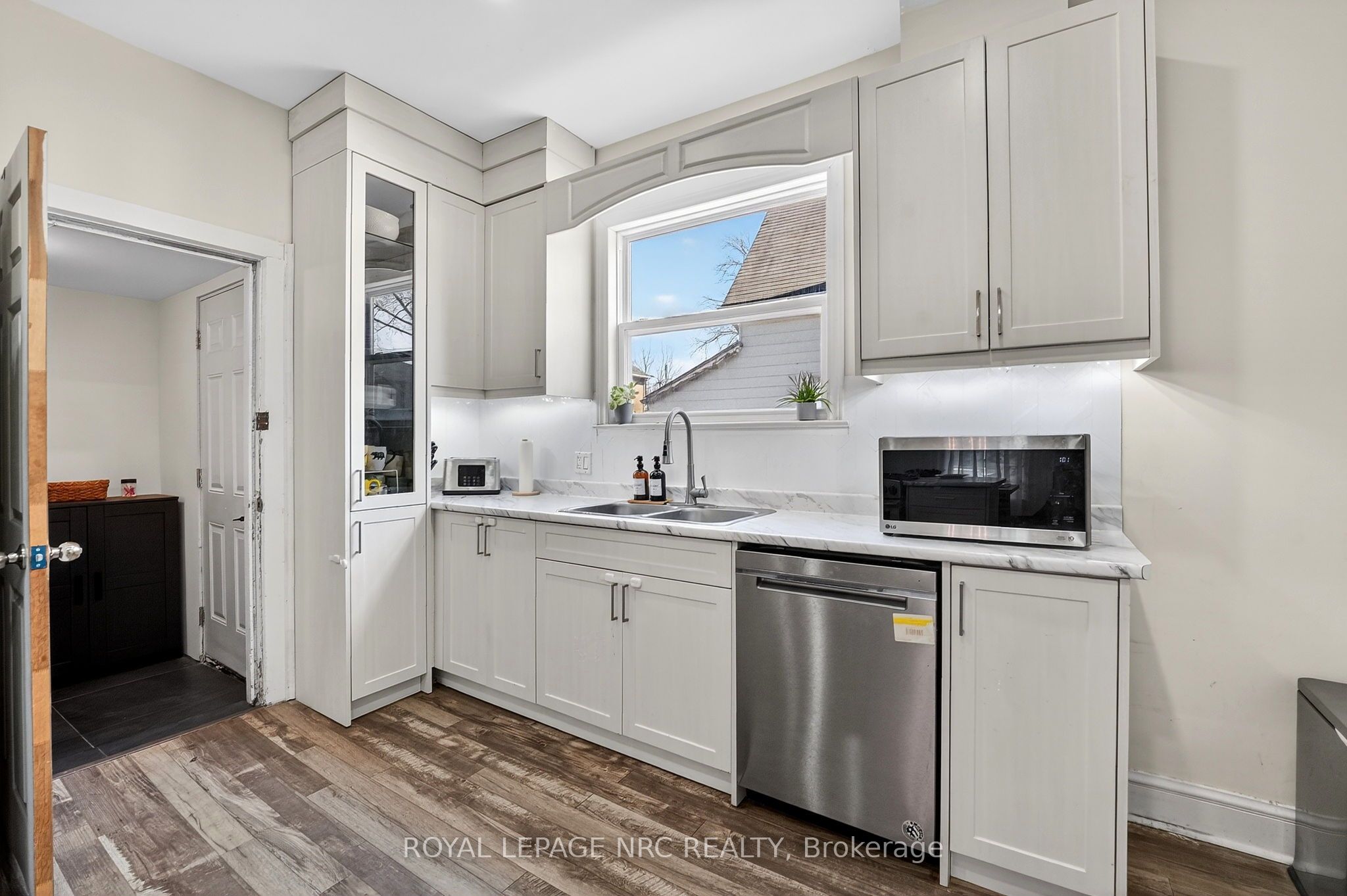 84 State Street Property Photo 12