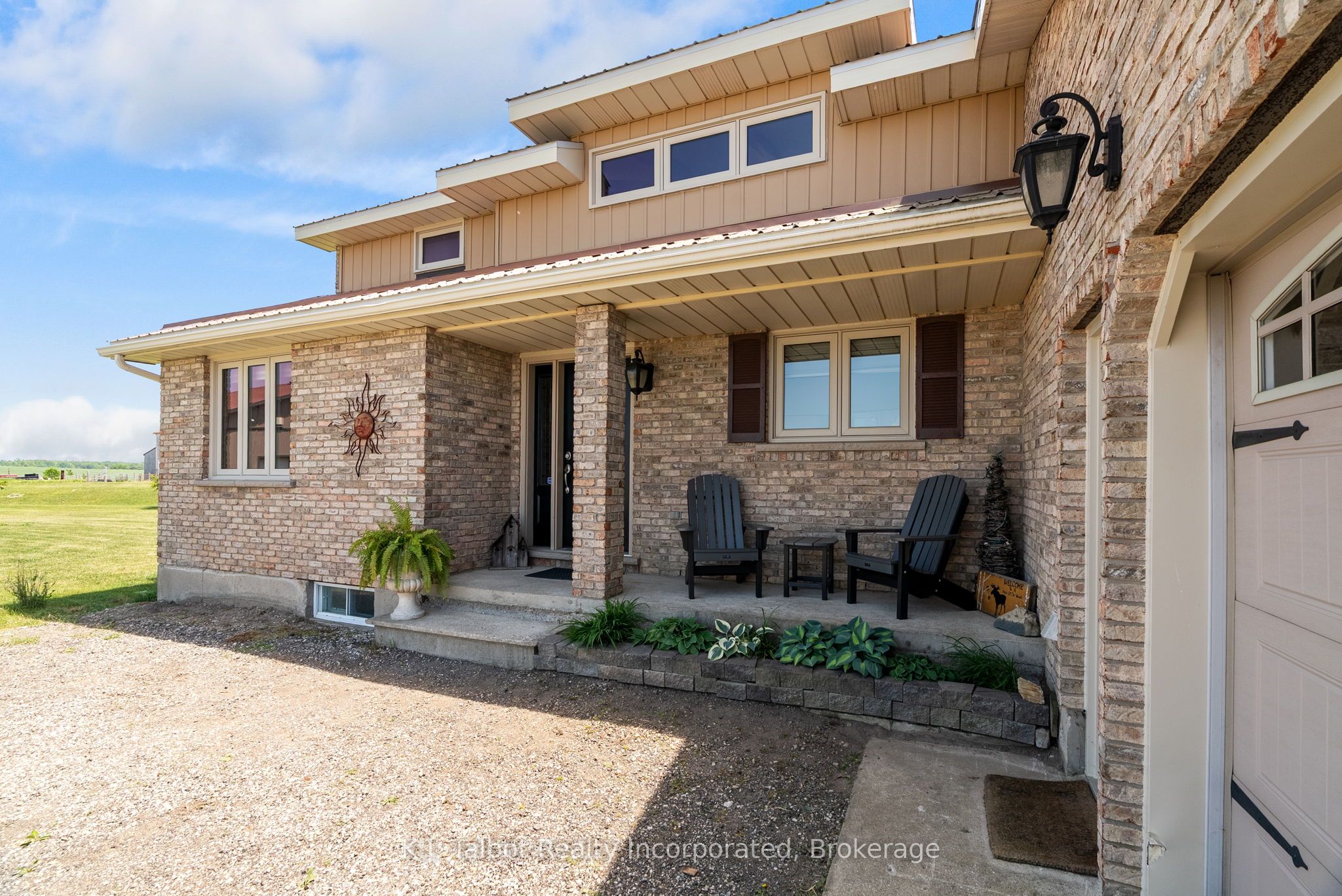 83054 Corrins Line Property Photo 3