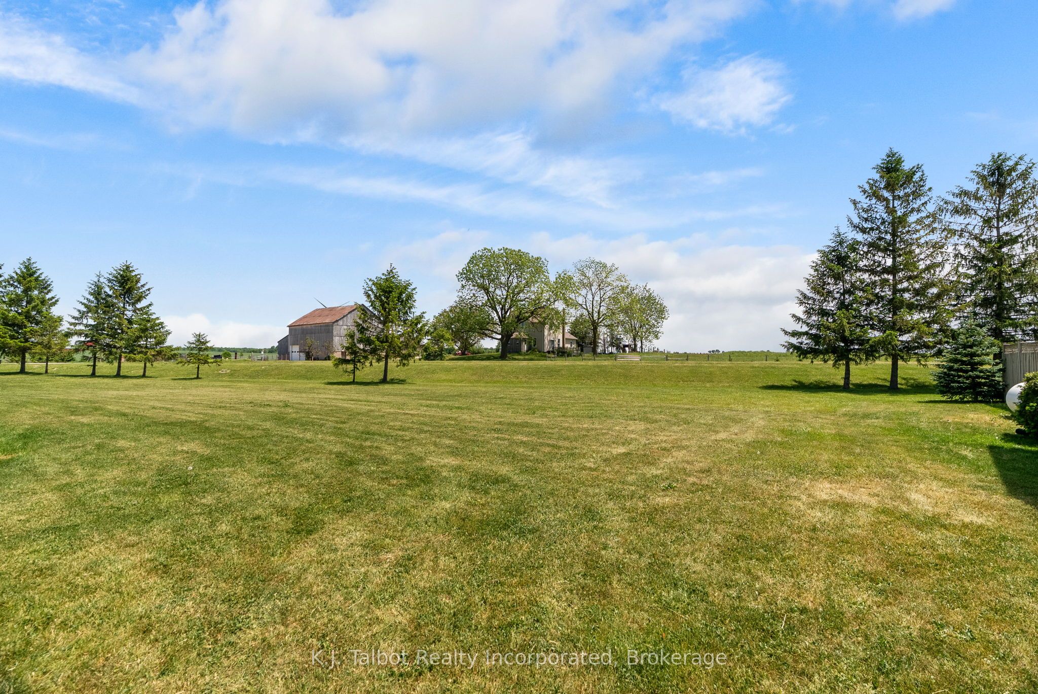 83054 Corrins Line Property Photo 7