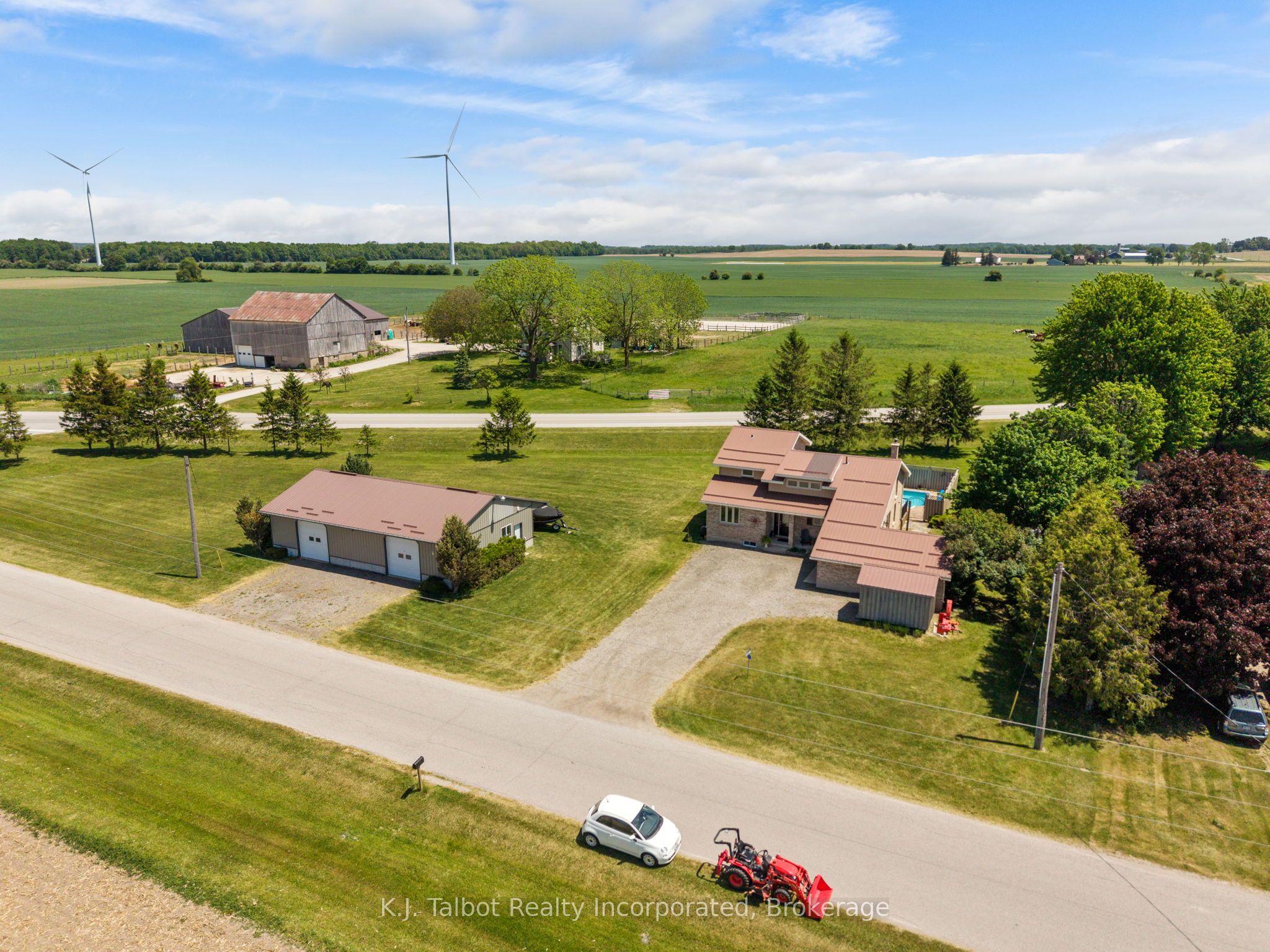 83054 Corrins Line Property Photo 11