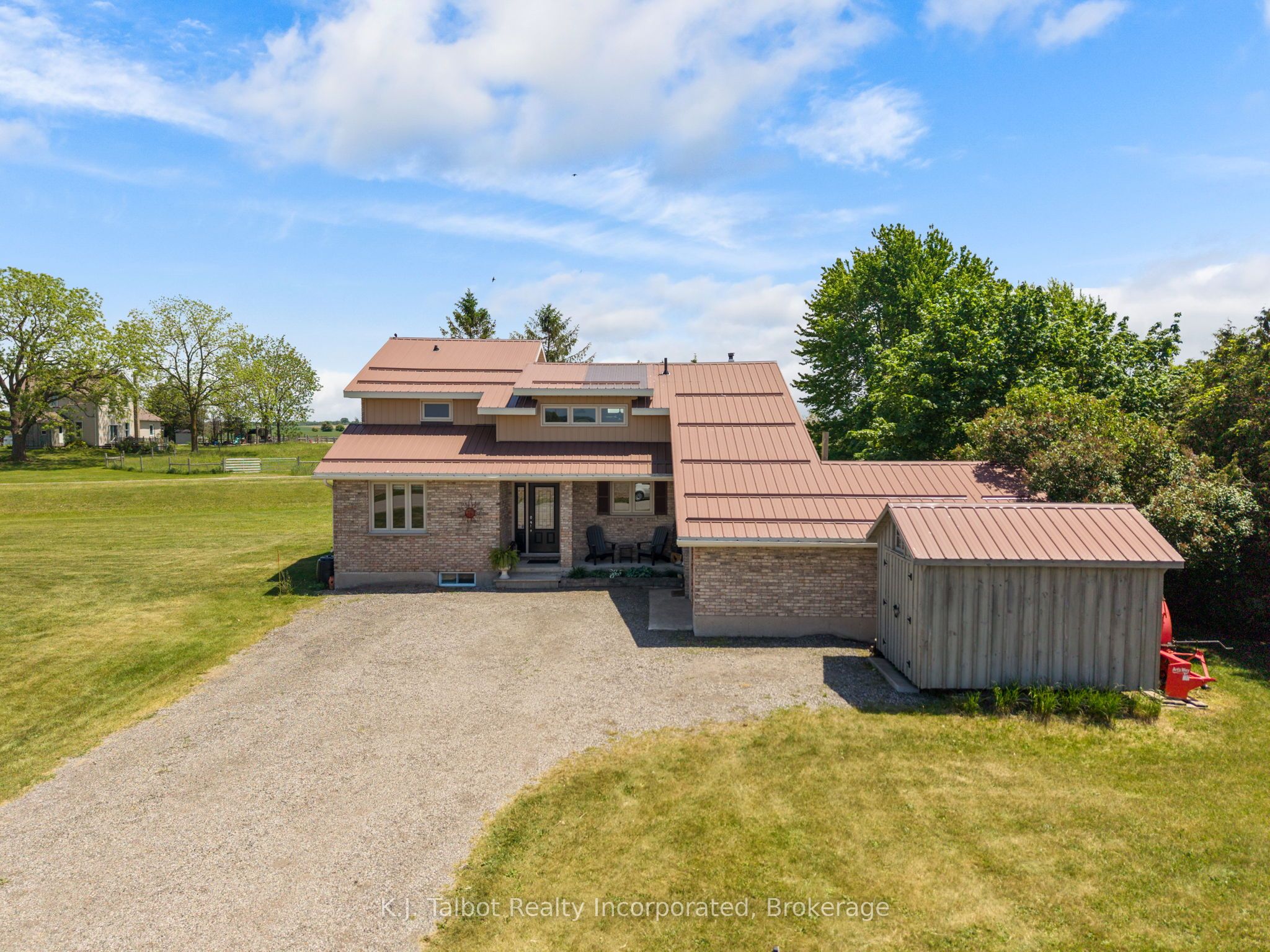 83054 Corrins Line Property Photo 12