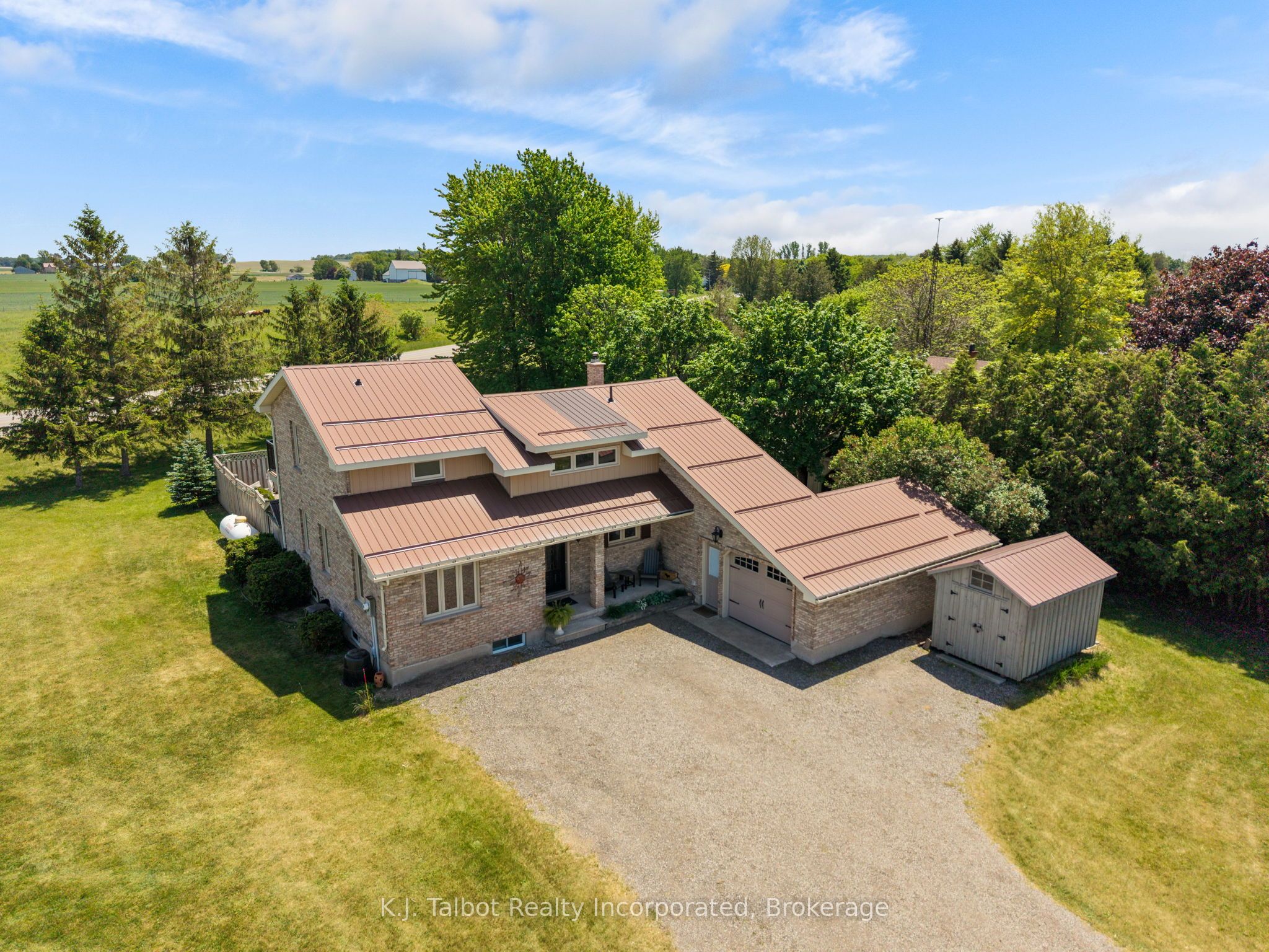 83054 Corrins Line Property Photo 13