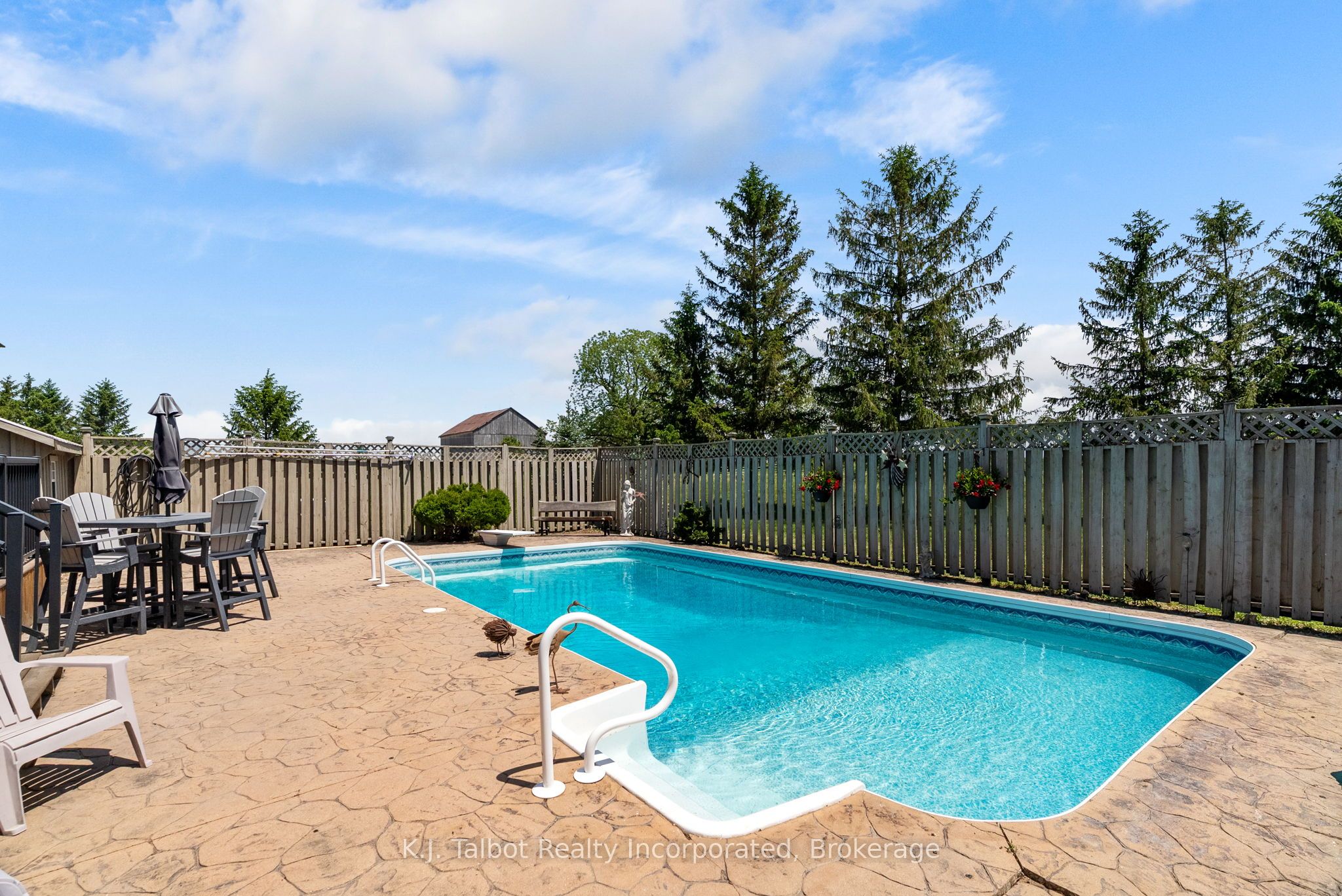 83054 Corrins Line Property Photo 17